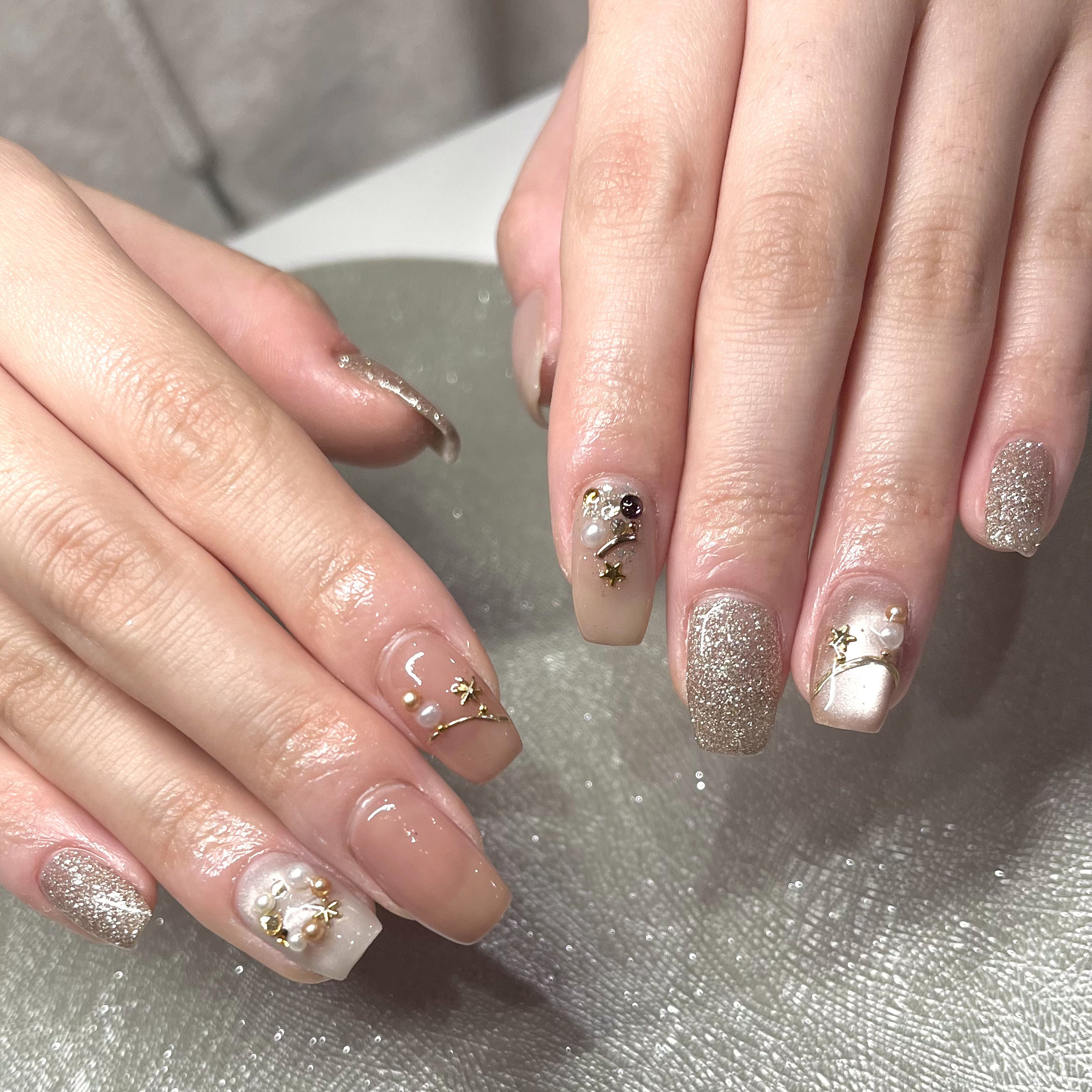 IRIS.nail