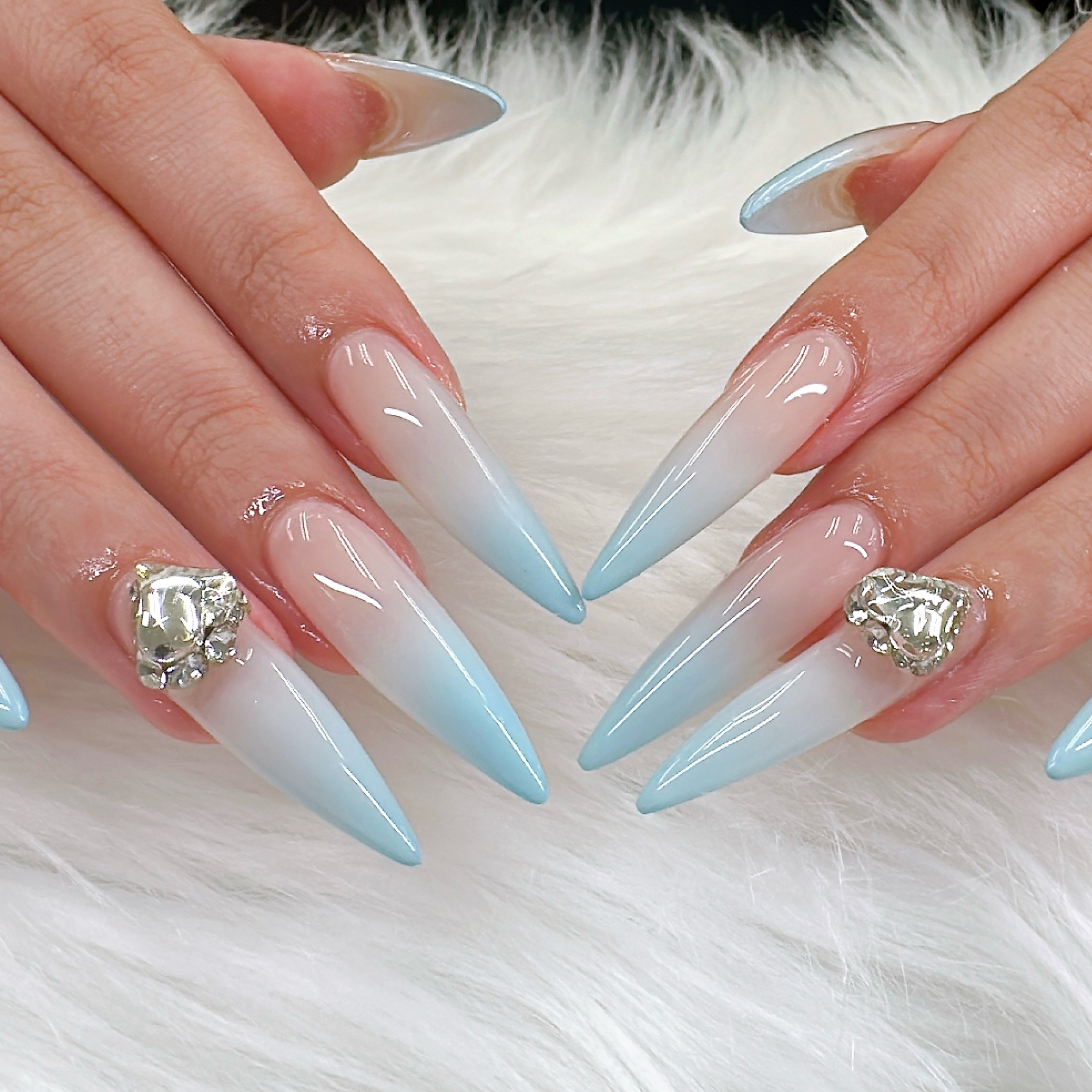 Nail.ACHIN