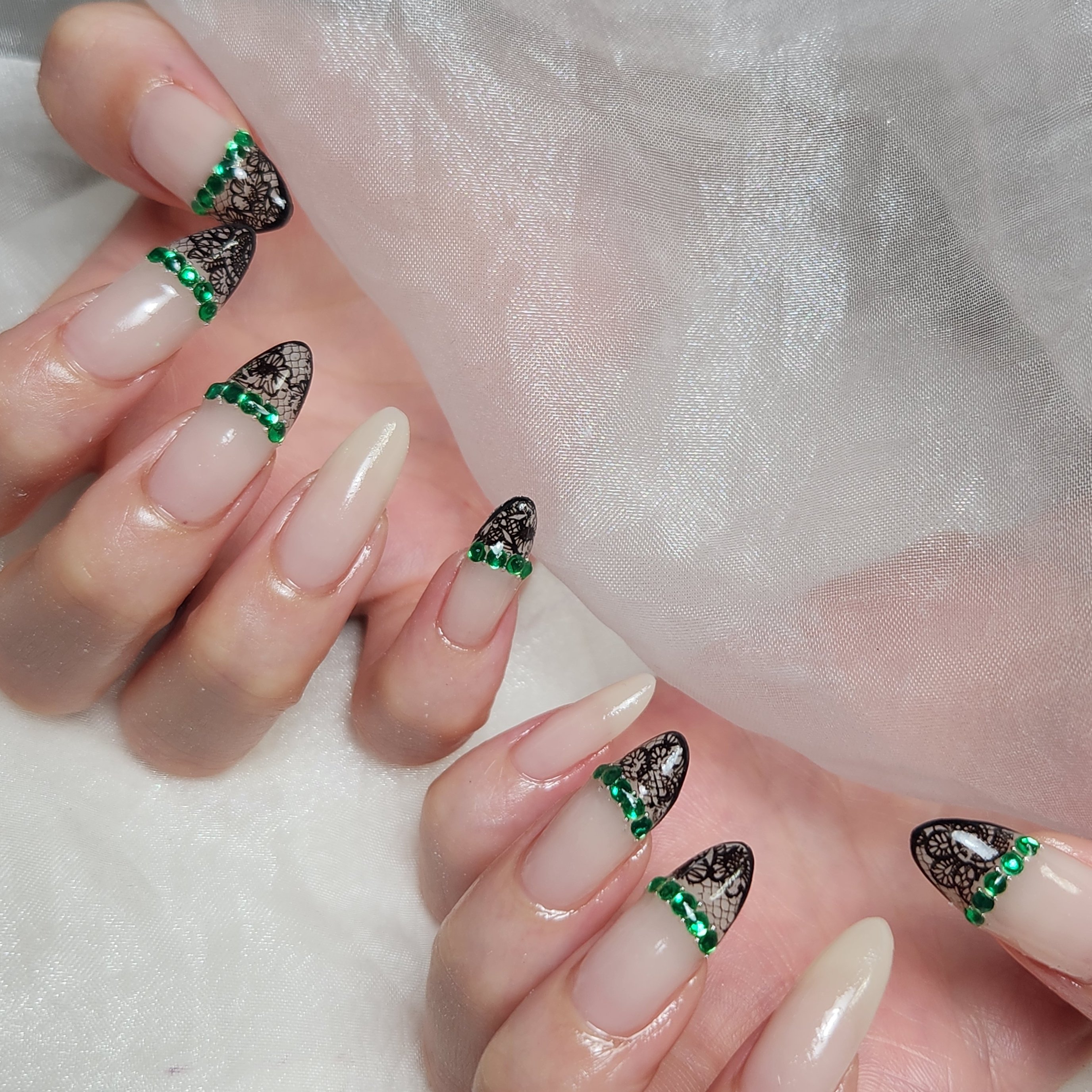 Nailroomno.3