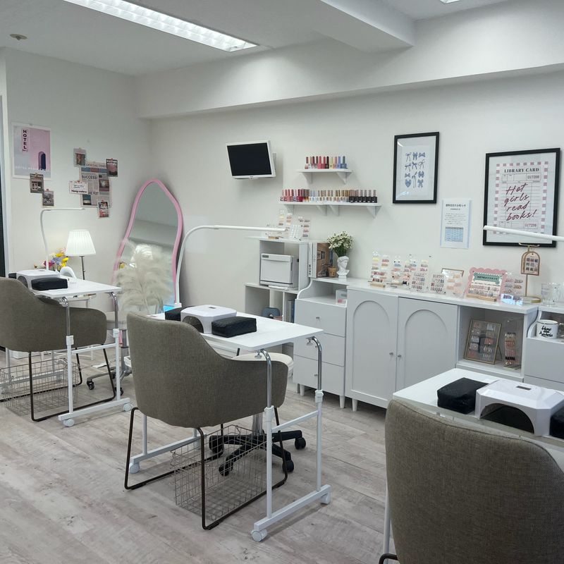 Nail&Eyelash Pasha