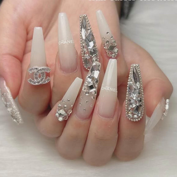 ANGEL_Nails