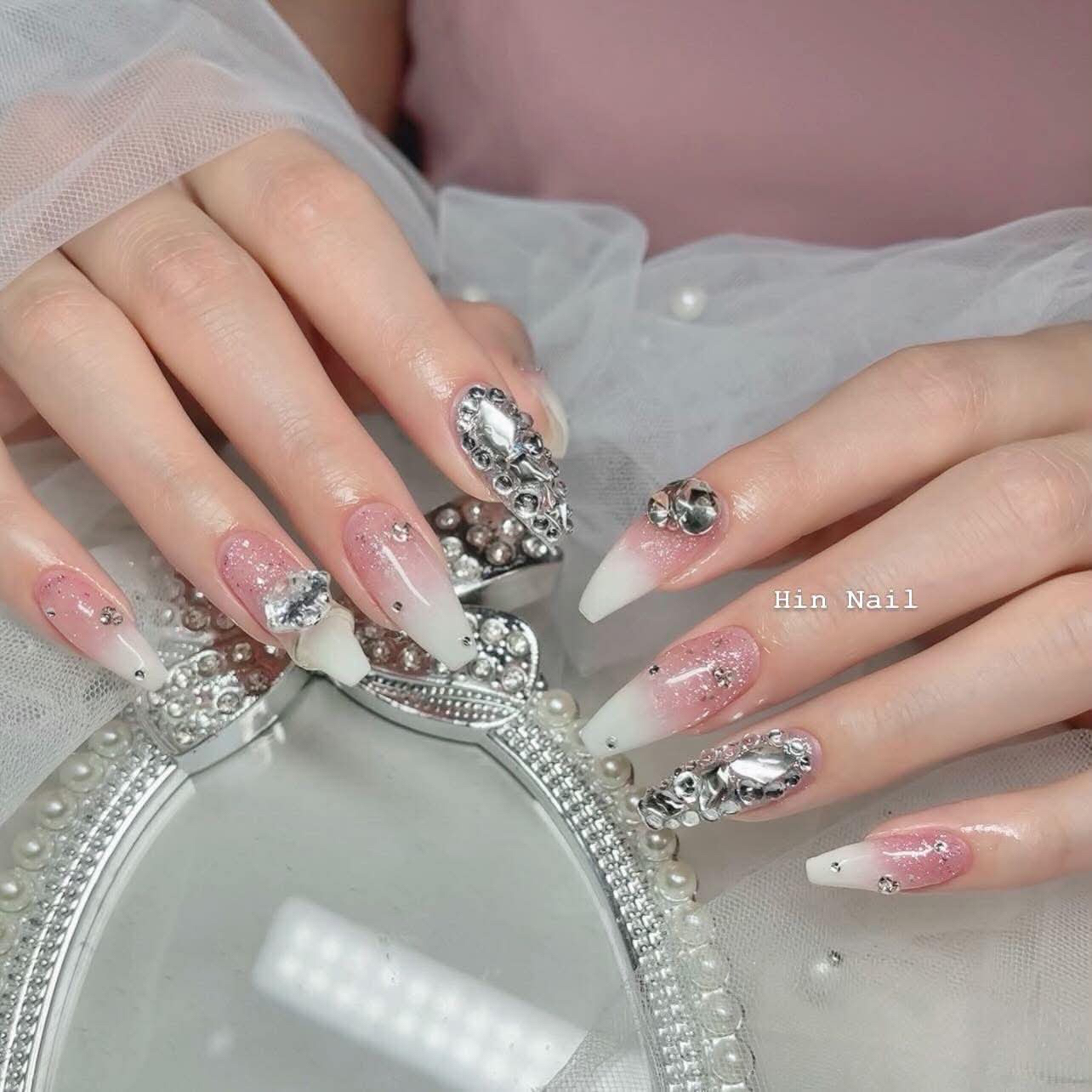 Hin.Nails_salon
