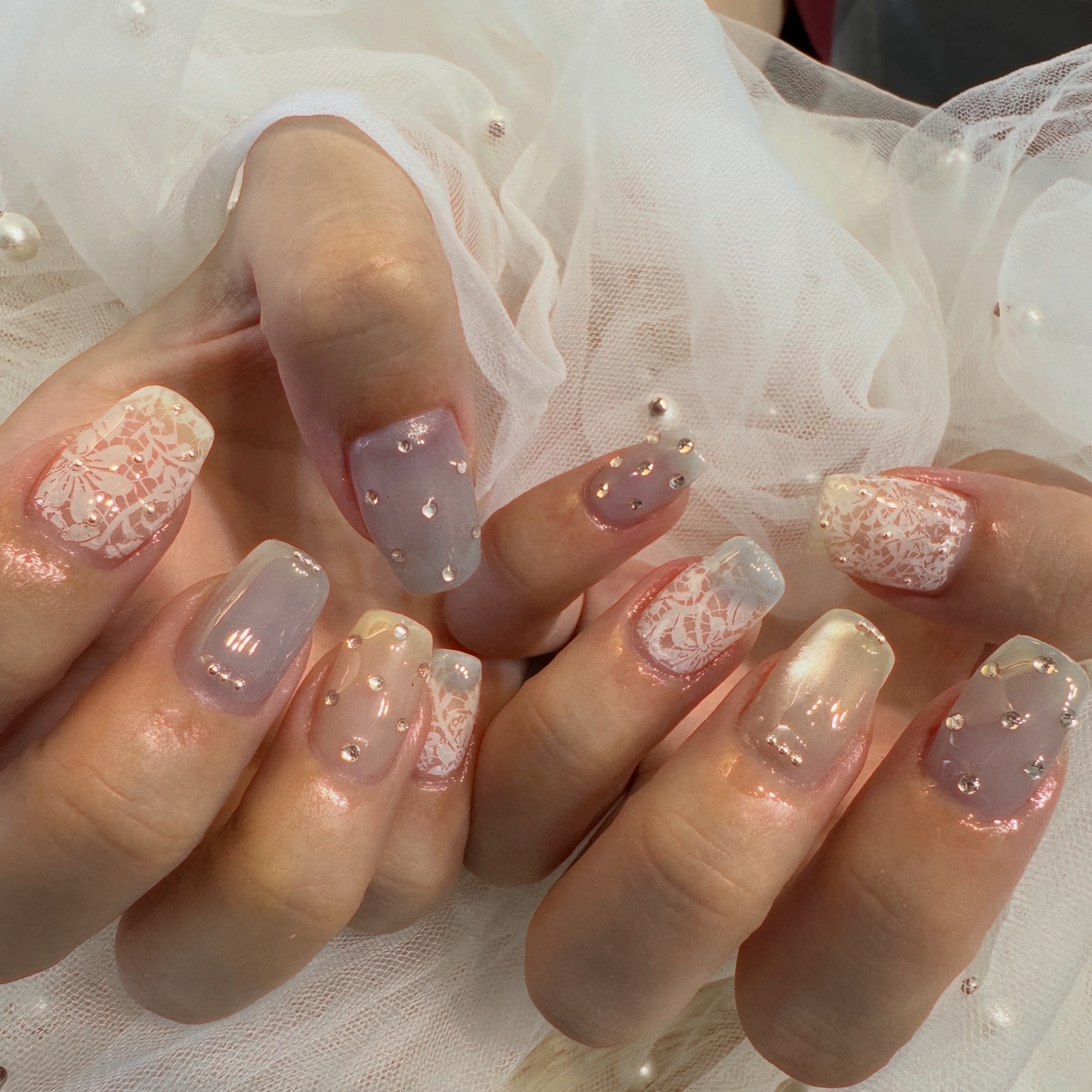 me_nail_meg