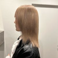 wol_f_nail