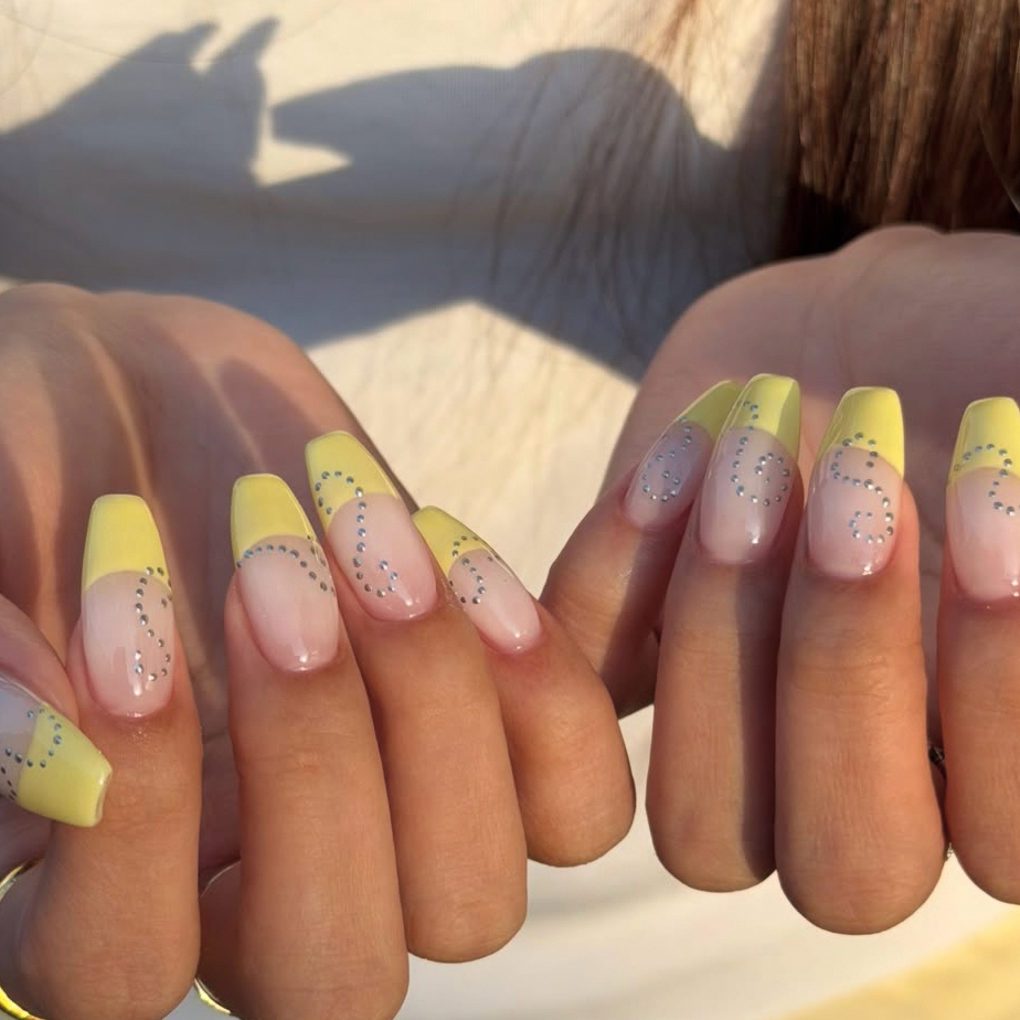 Hine_RibonNail