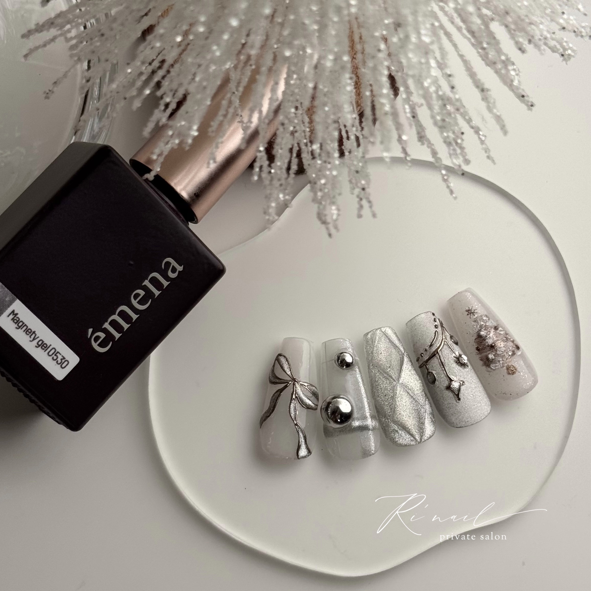 ri.nail_lina