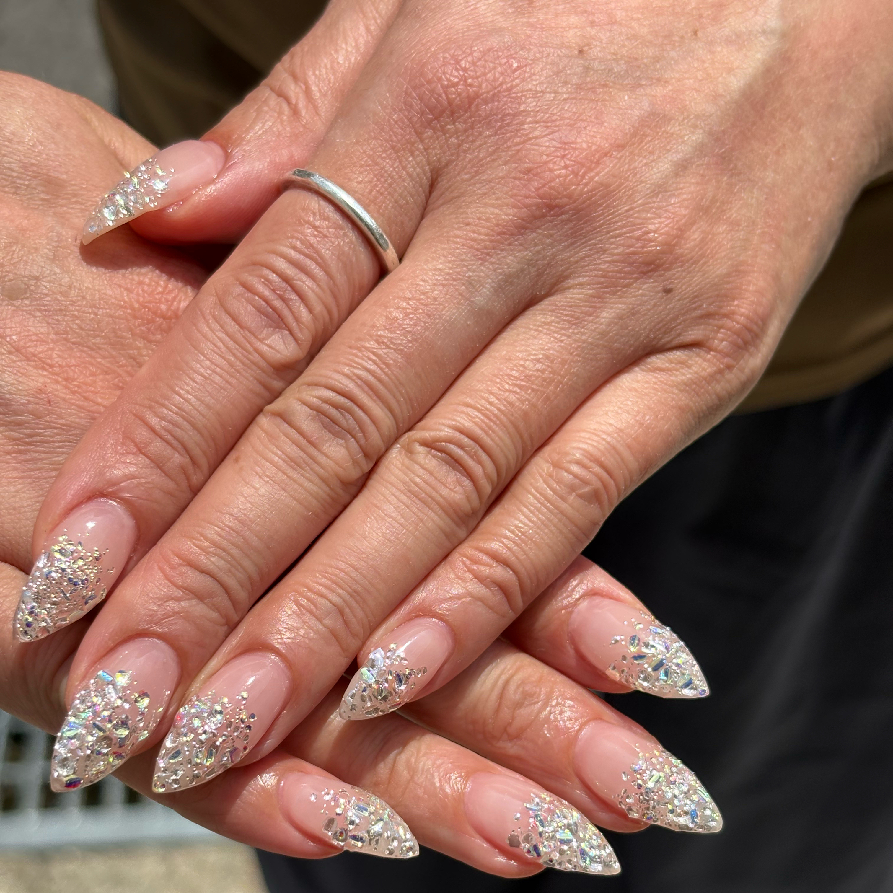 avan.nail