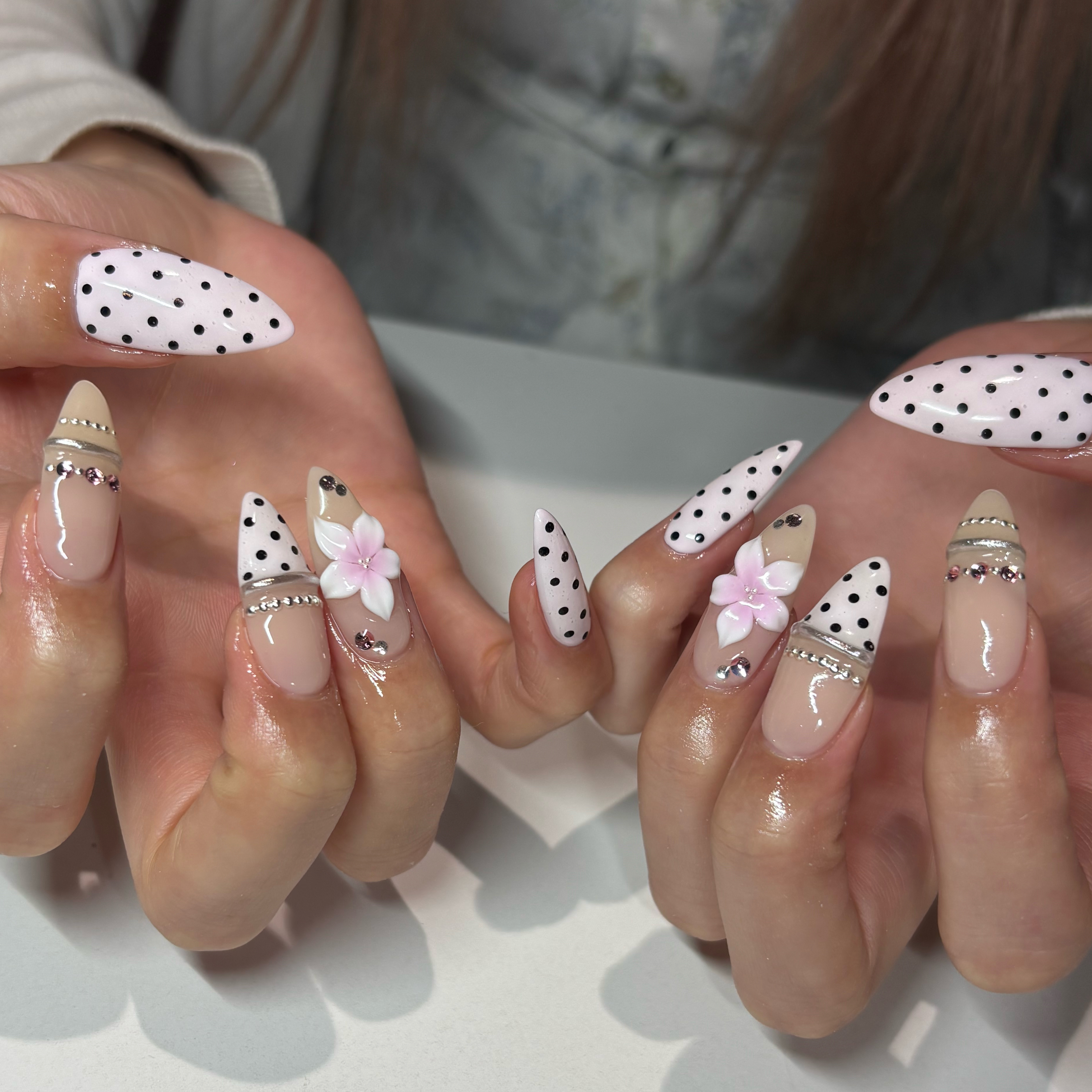 rei_s2_nail
