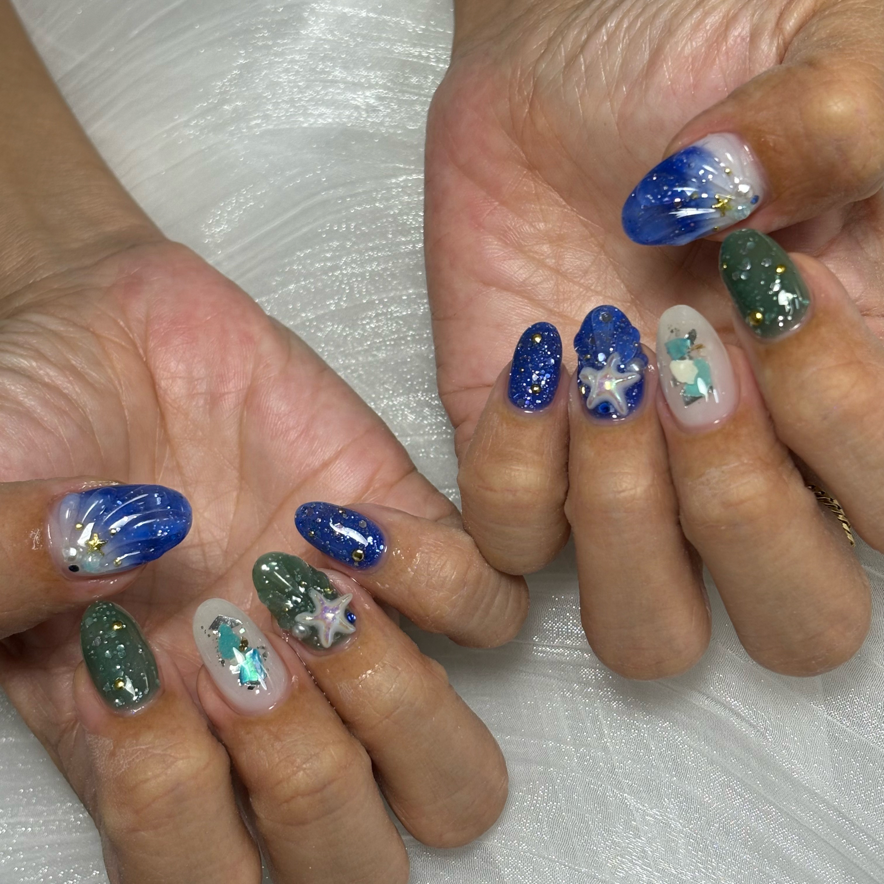 Lia__nail