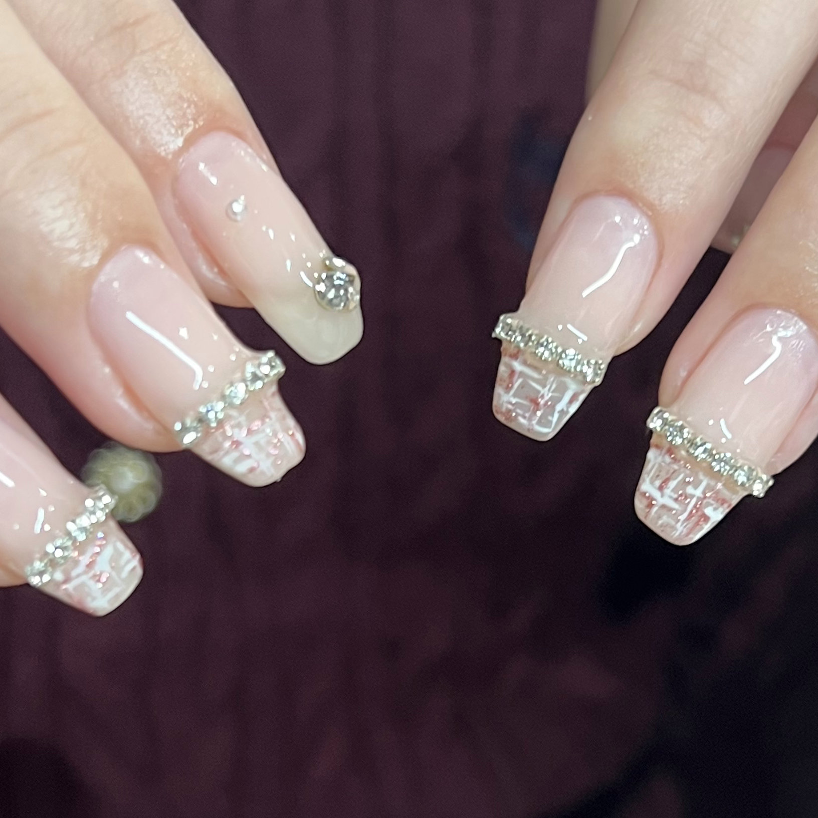 LUNA.nail