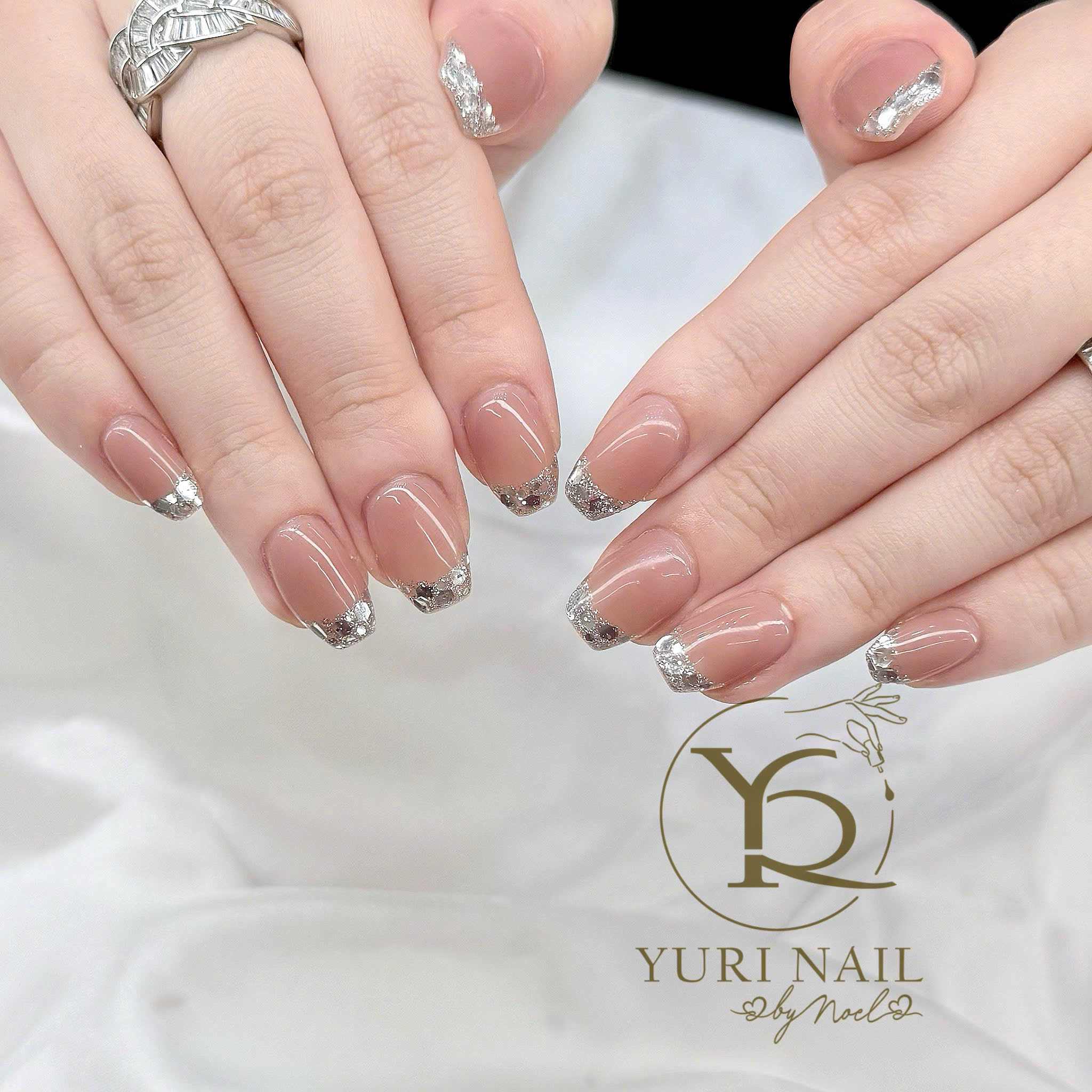 Yuri_nail_Anh