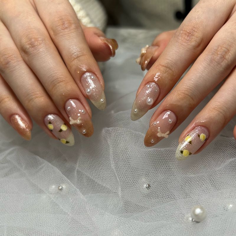 nail salon Lea.