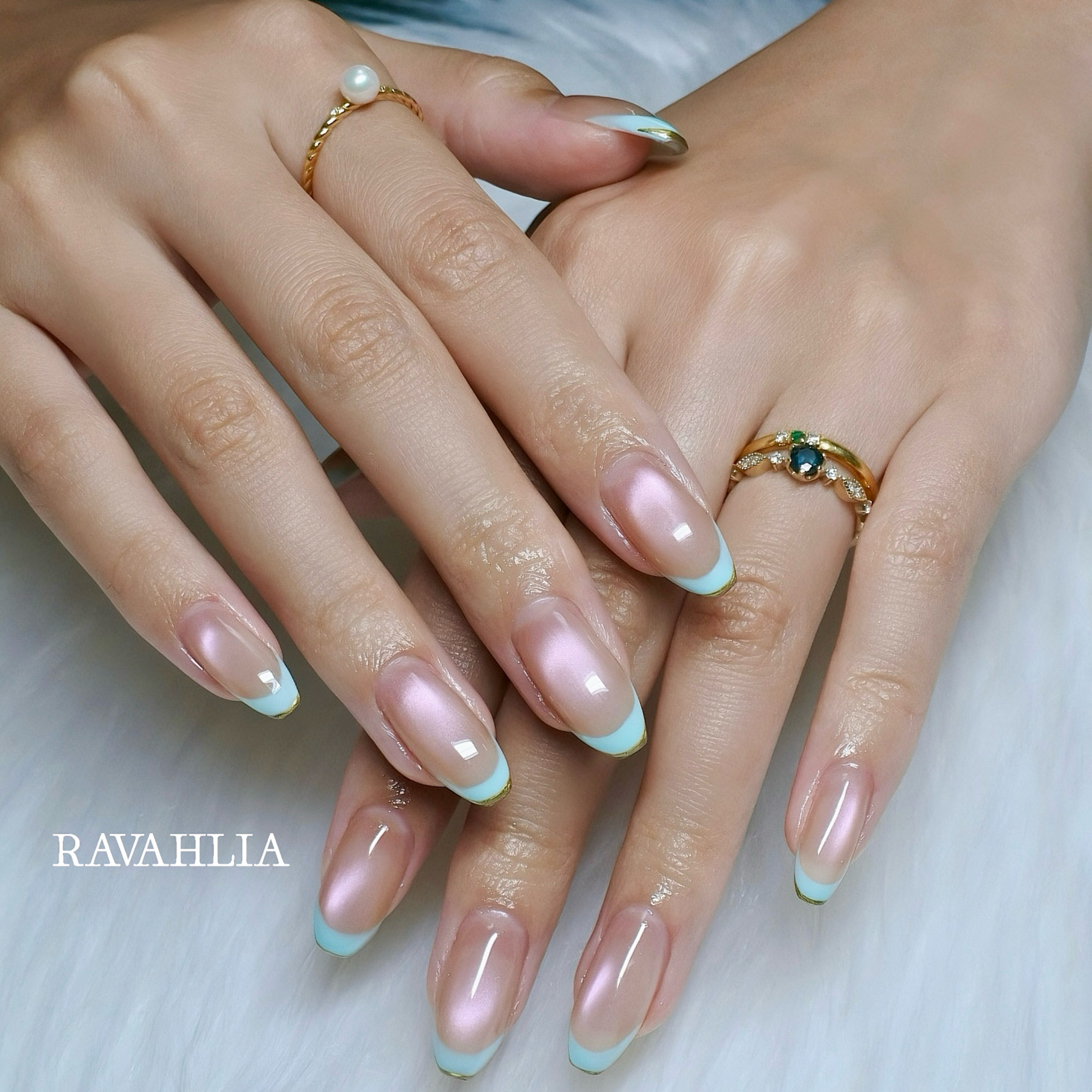 Ravahlia_nails