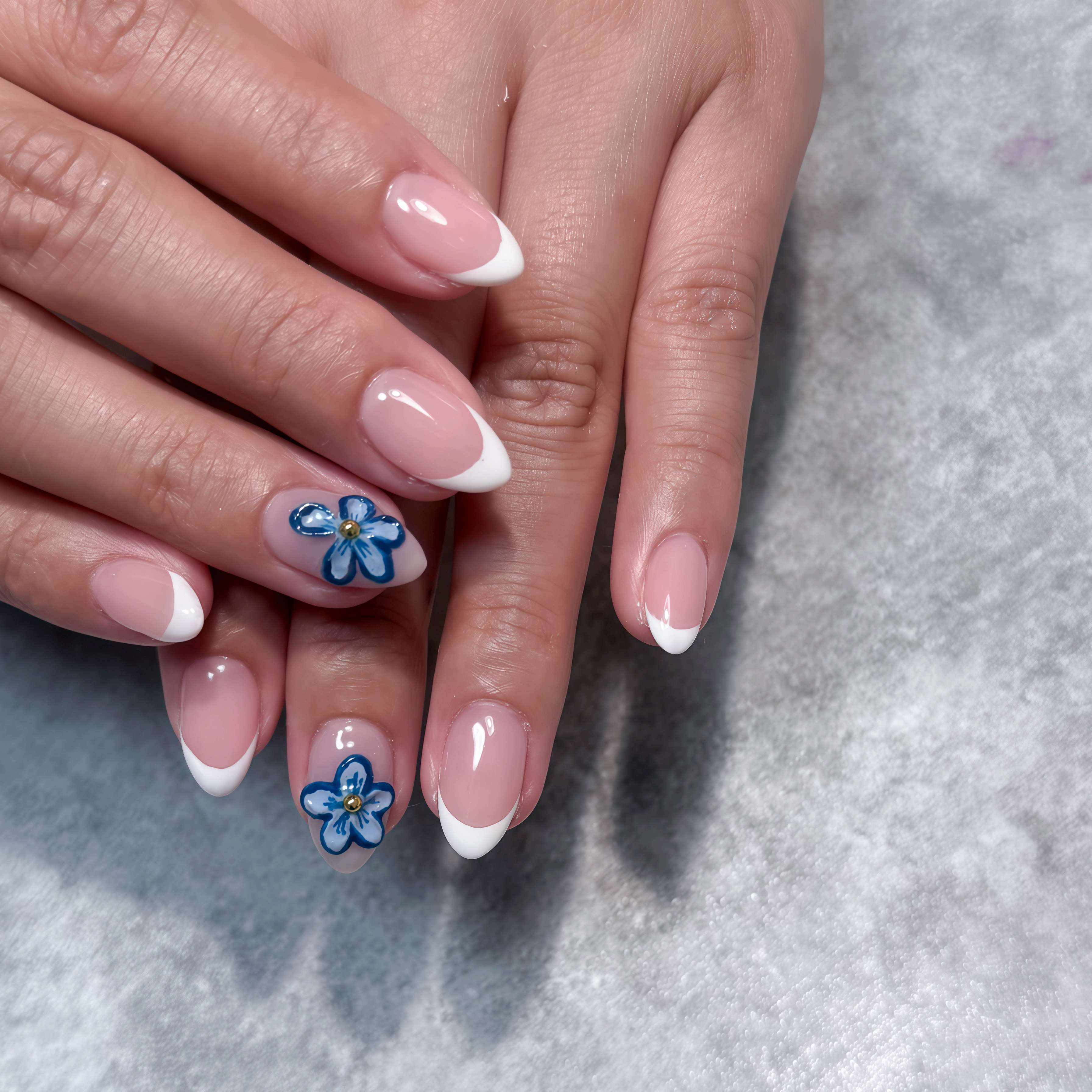 mony.nail_