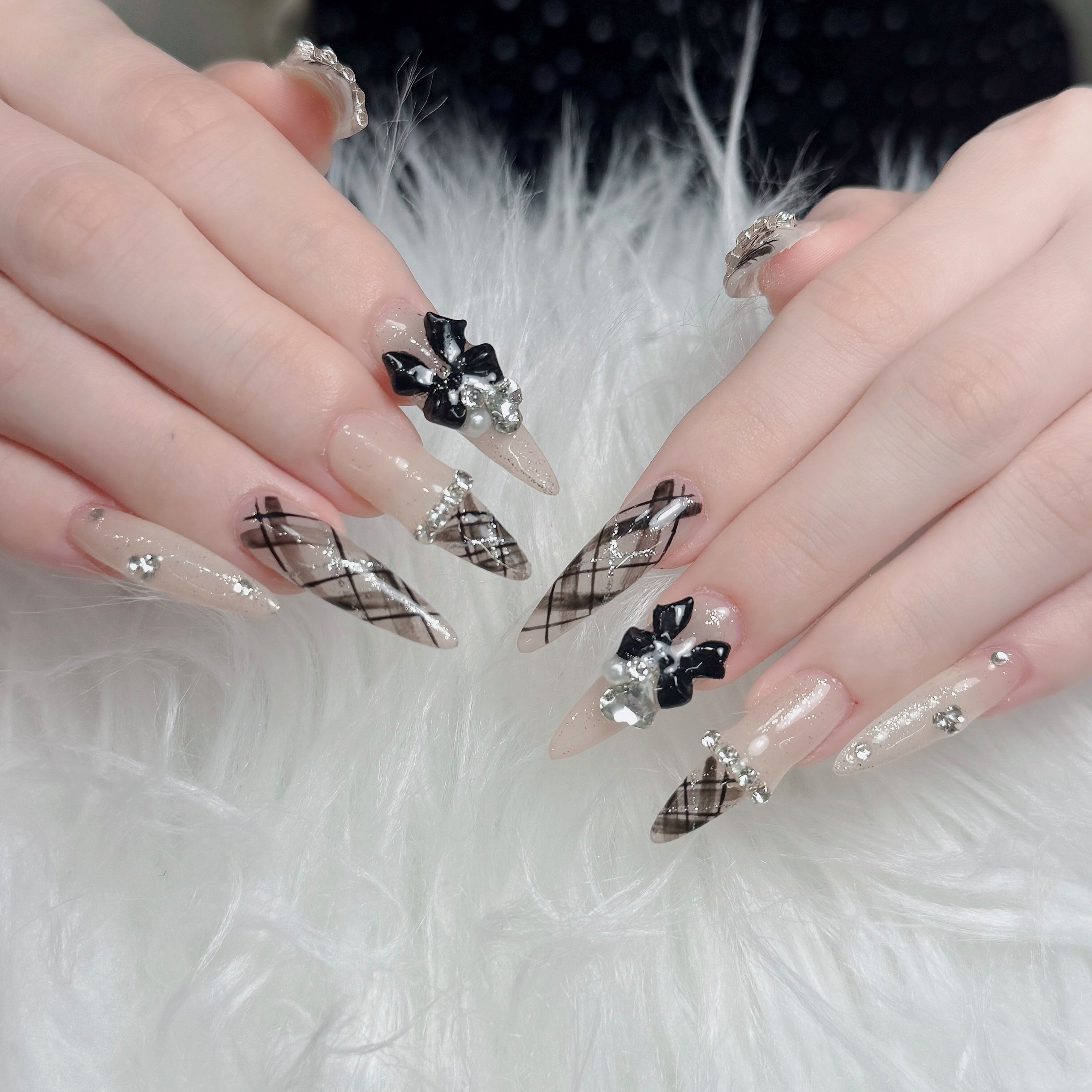 Lenie04_Nail