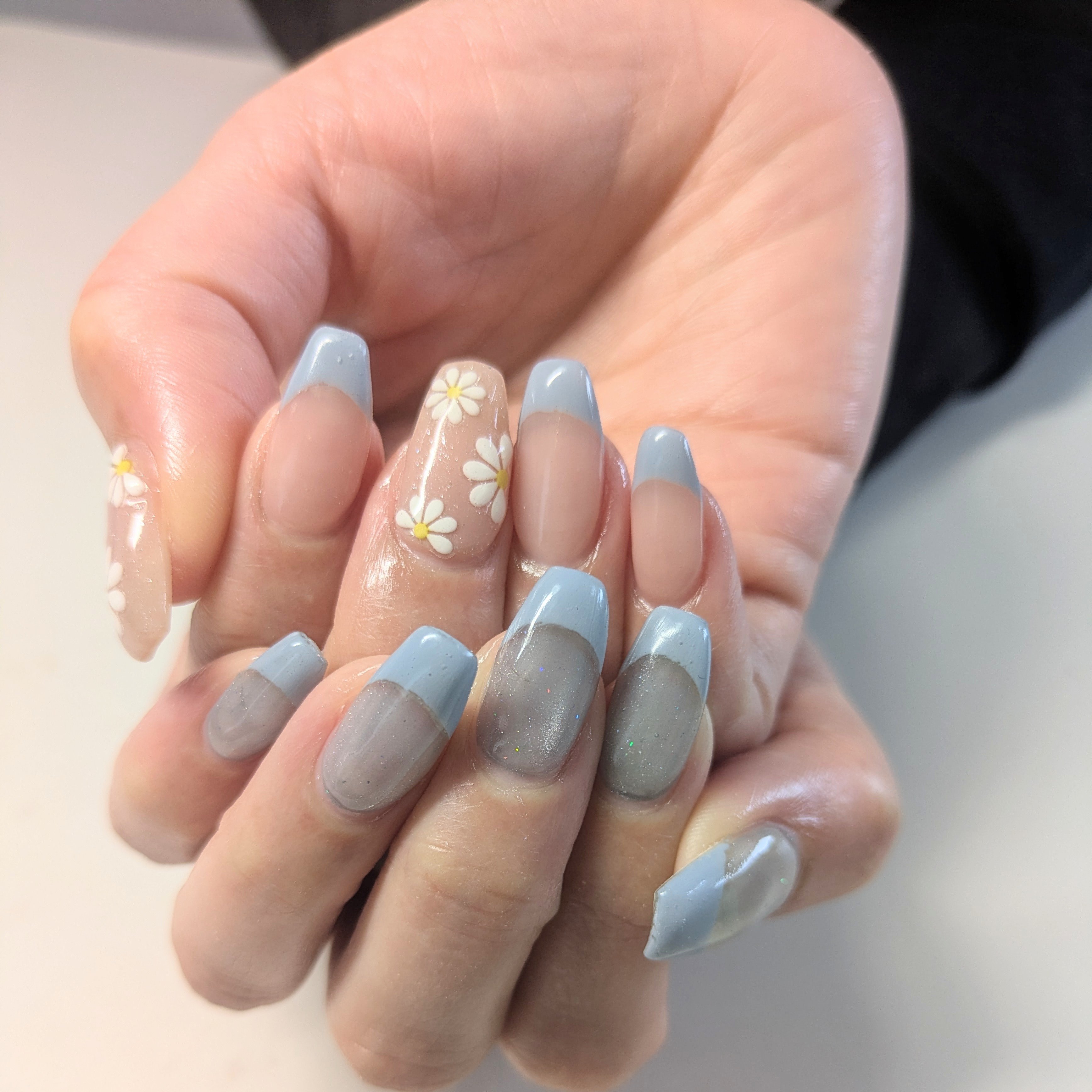 Nail_Lupinus