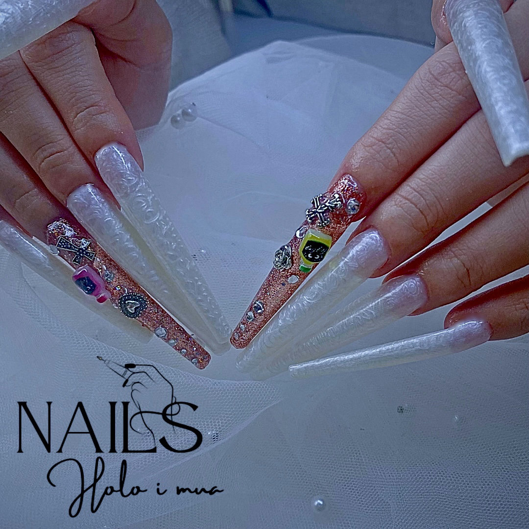 NailSalon.Holoimua