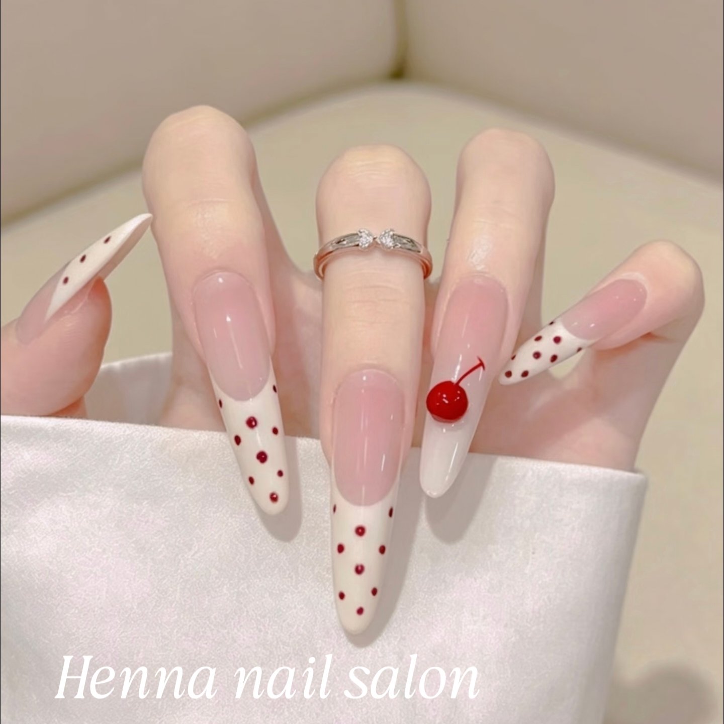 Henna_nail