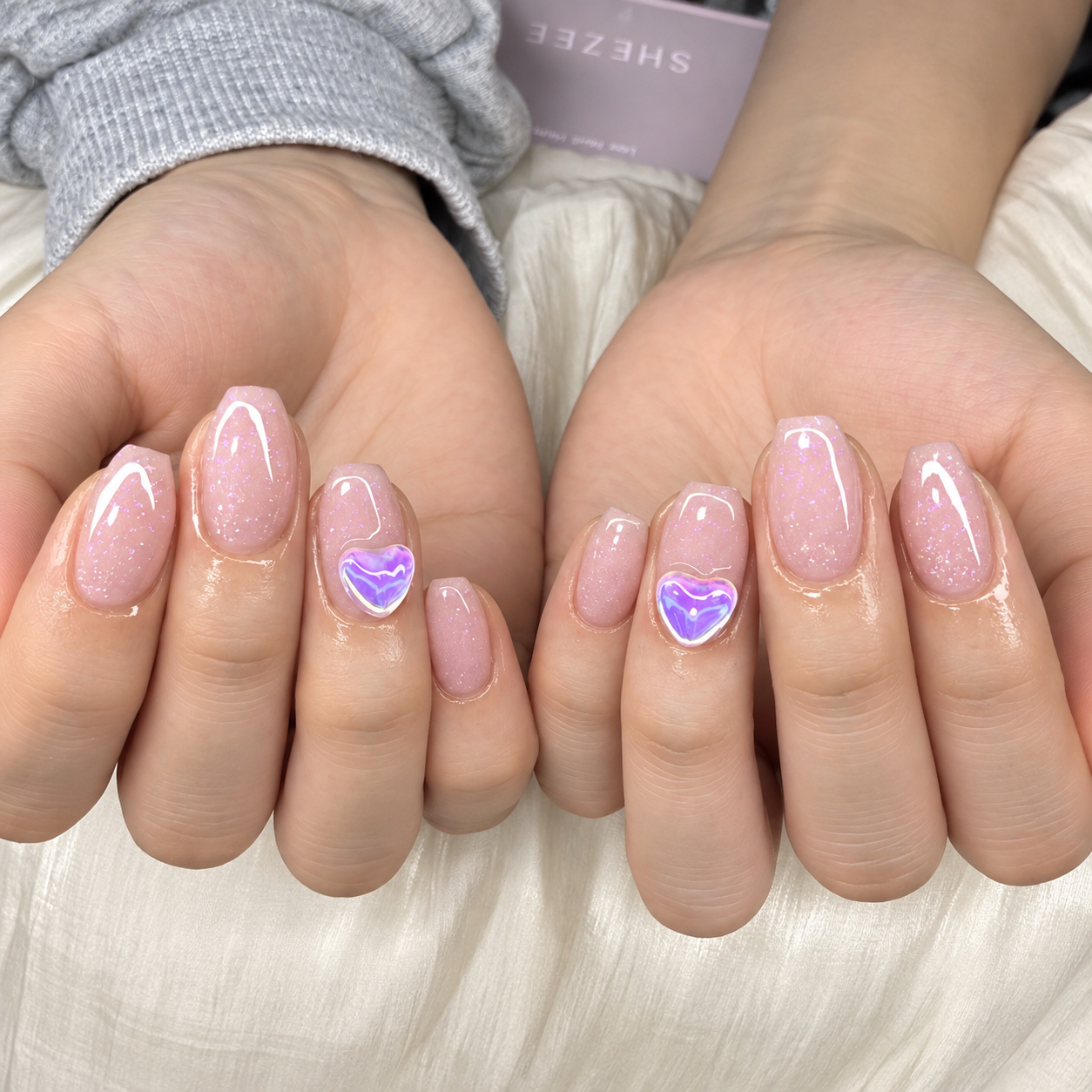 LIN_lYOUNAIL