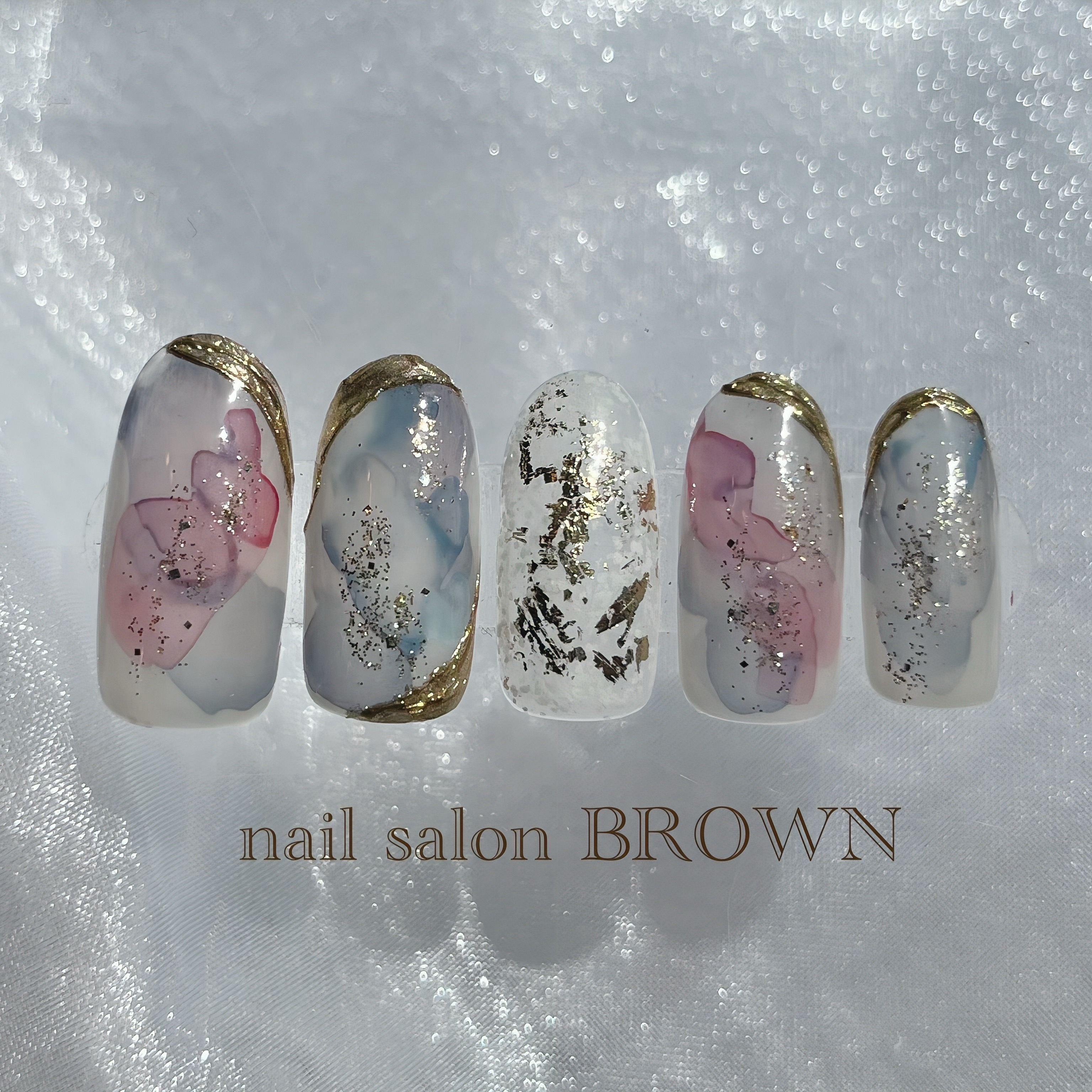 nail_salon.BROWN