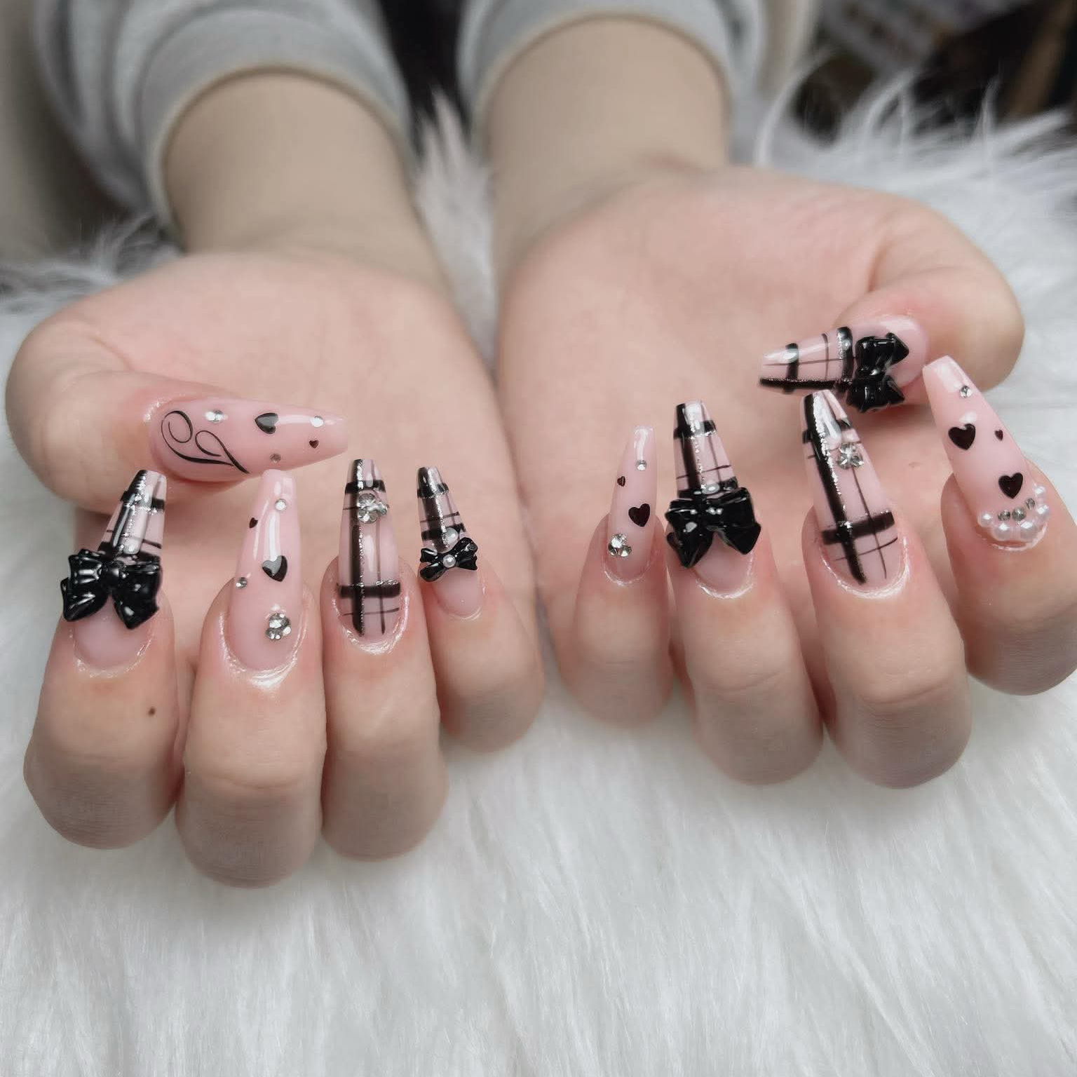 Yumi.SwanNails_15