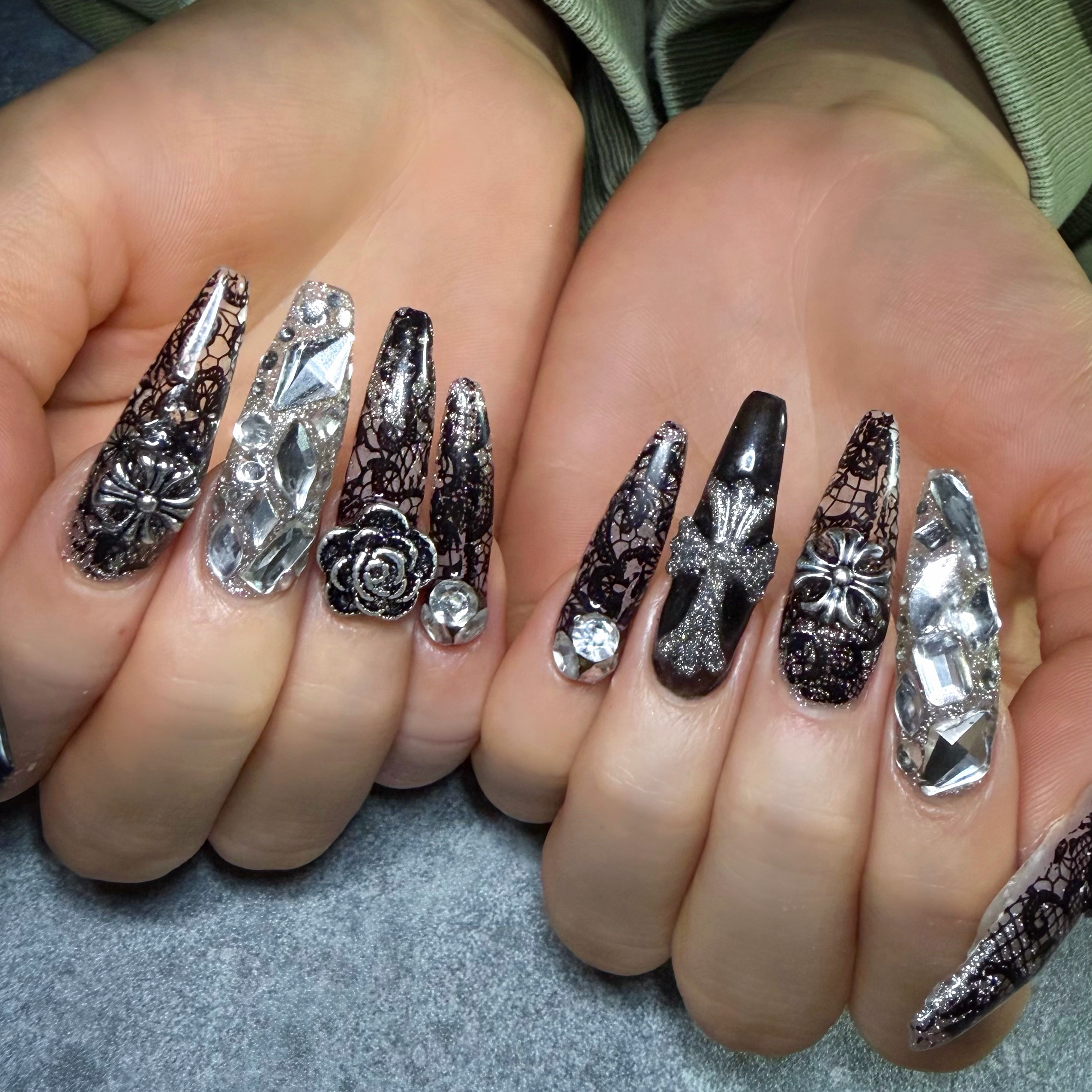 erika_mnail