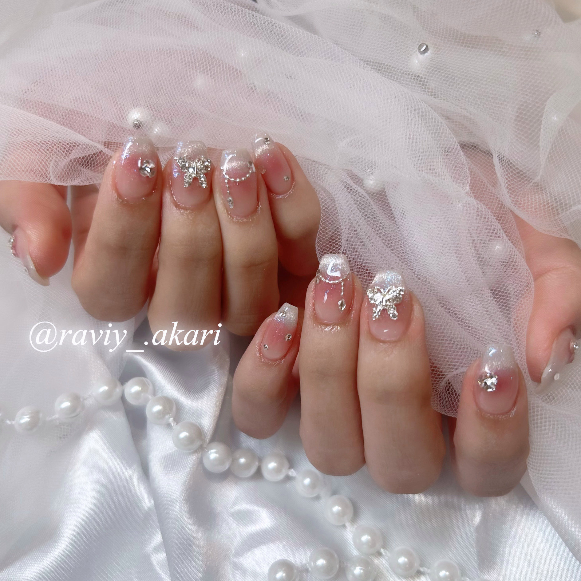 Raviy_.Akari
