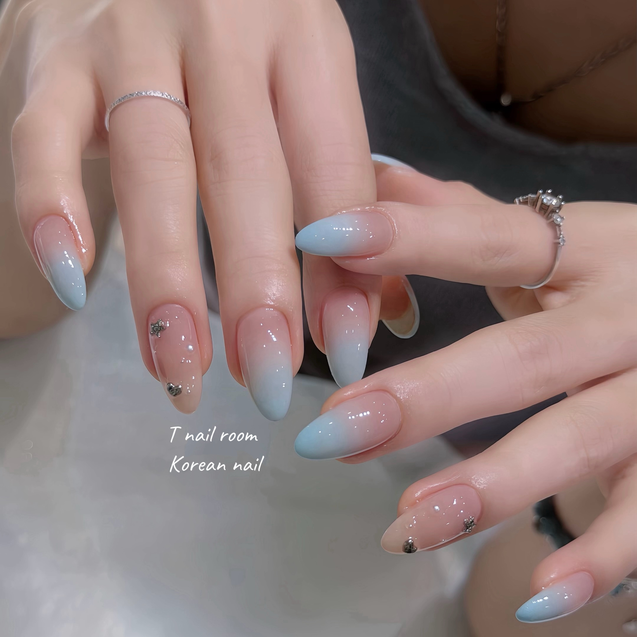 Tnail_room