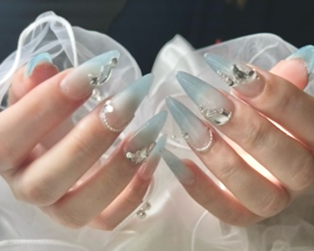 y_____nail