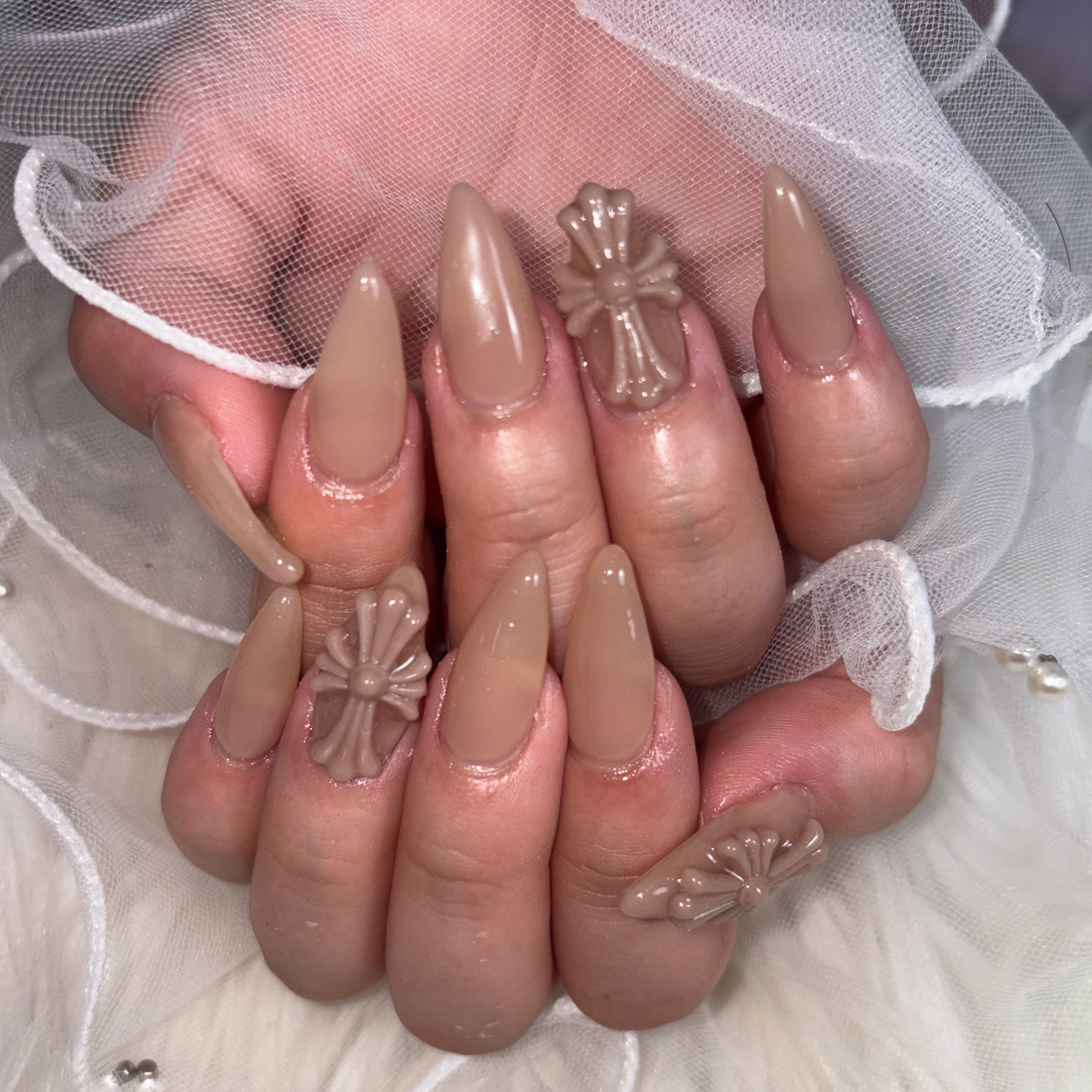 _laninails