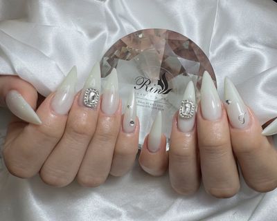 チップ長出し4本デザイン