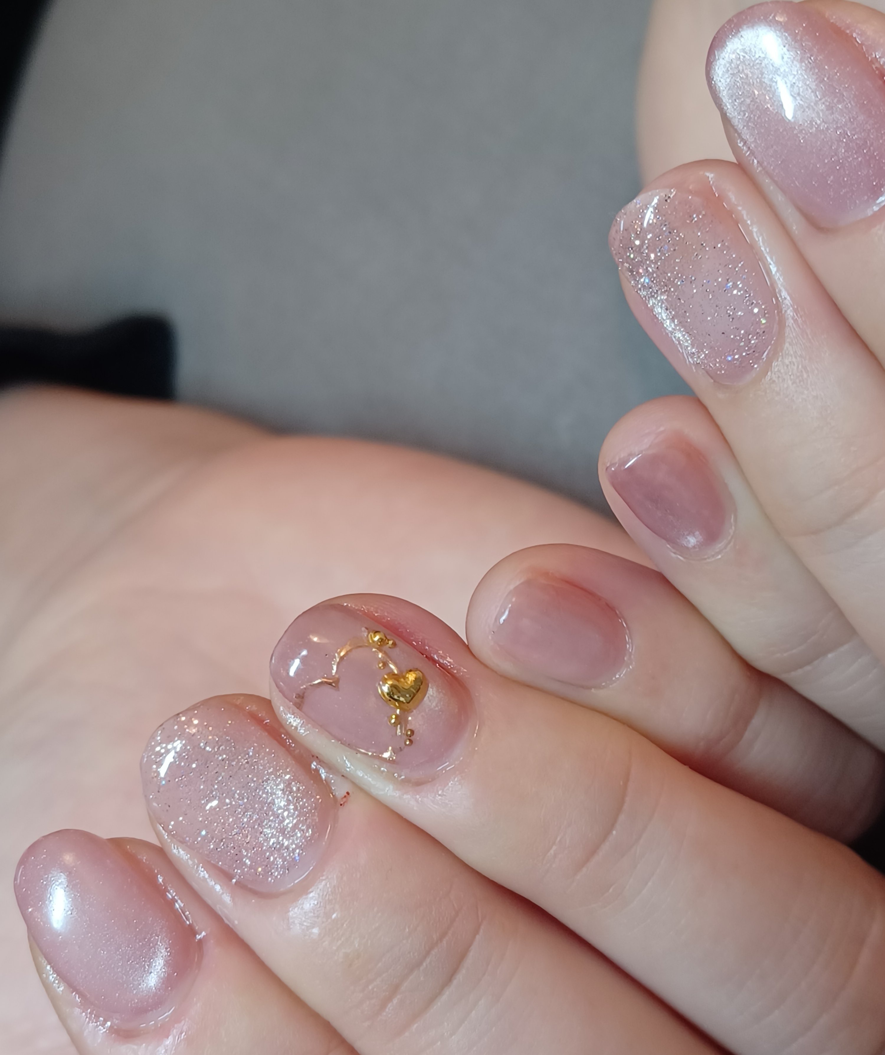 antique.nail