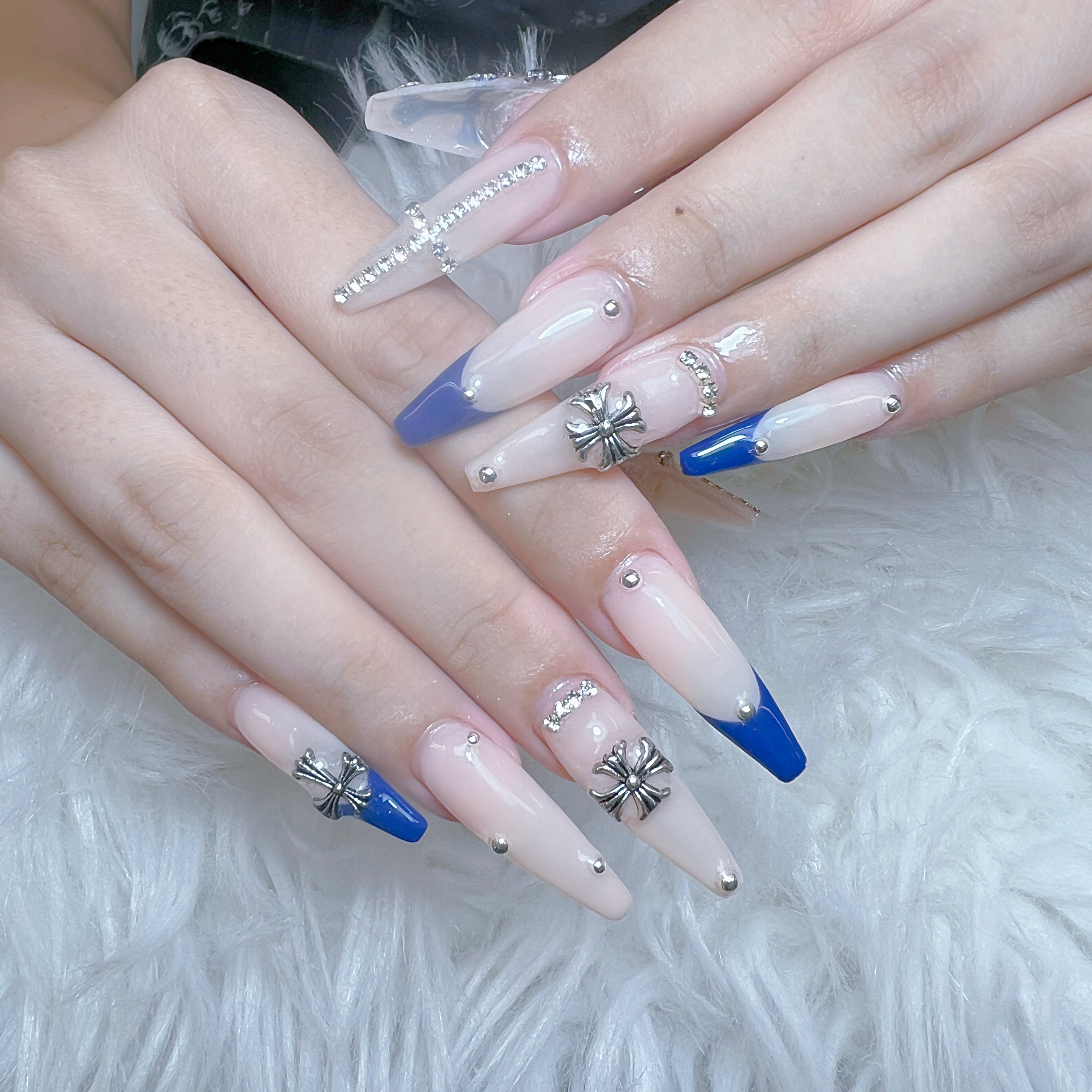 Miya_nail