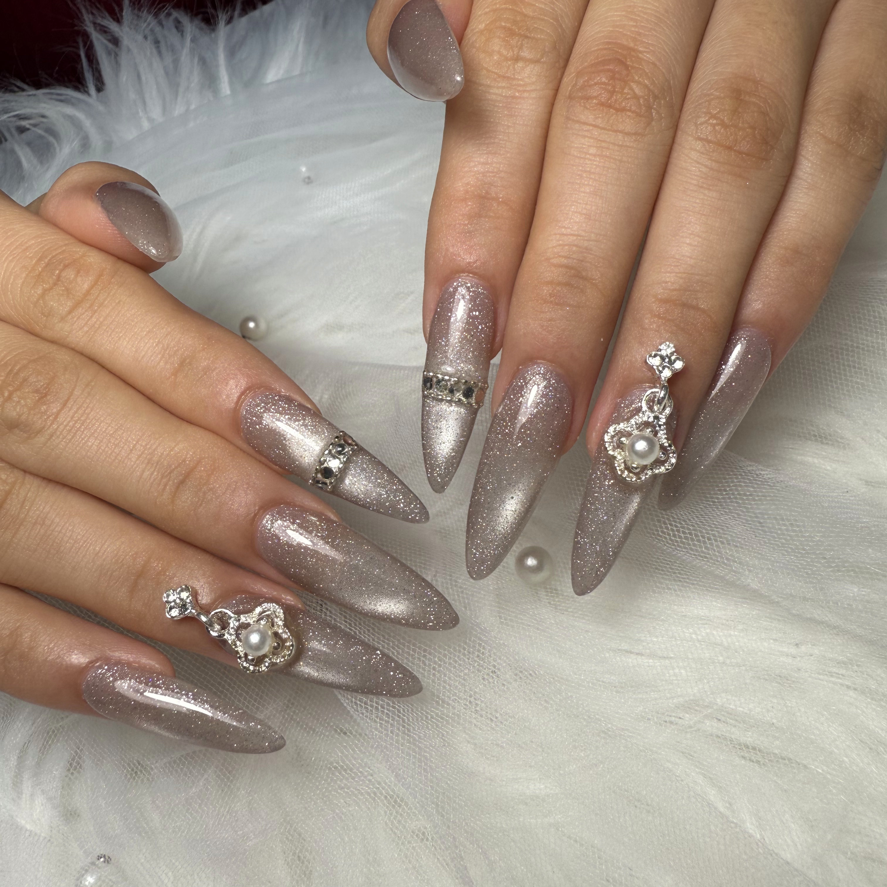 Nail_un_fiore