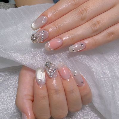 『ハンドネイル』💐シンプルデザイン🌸🎀