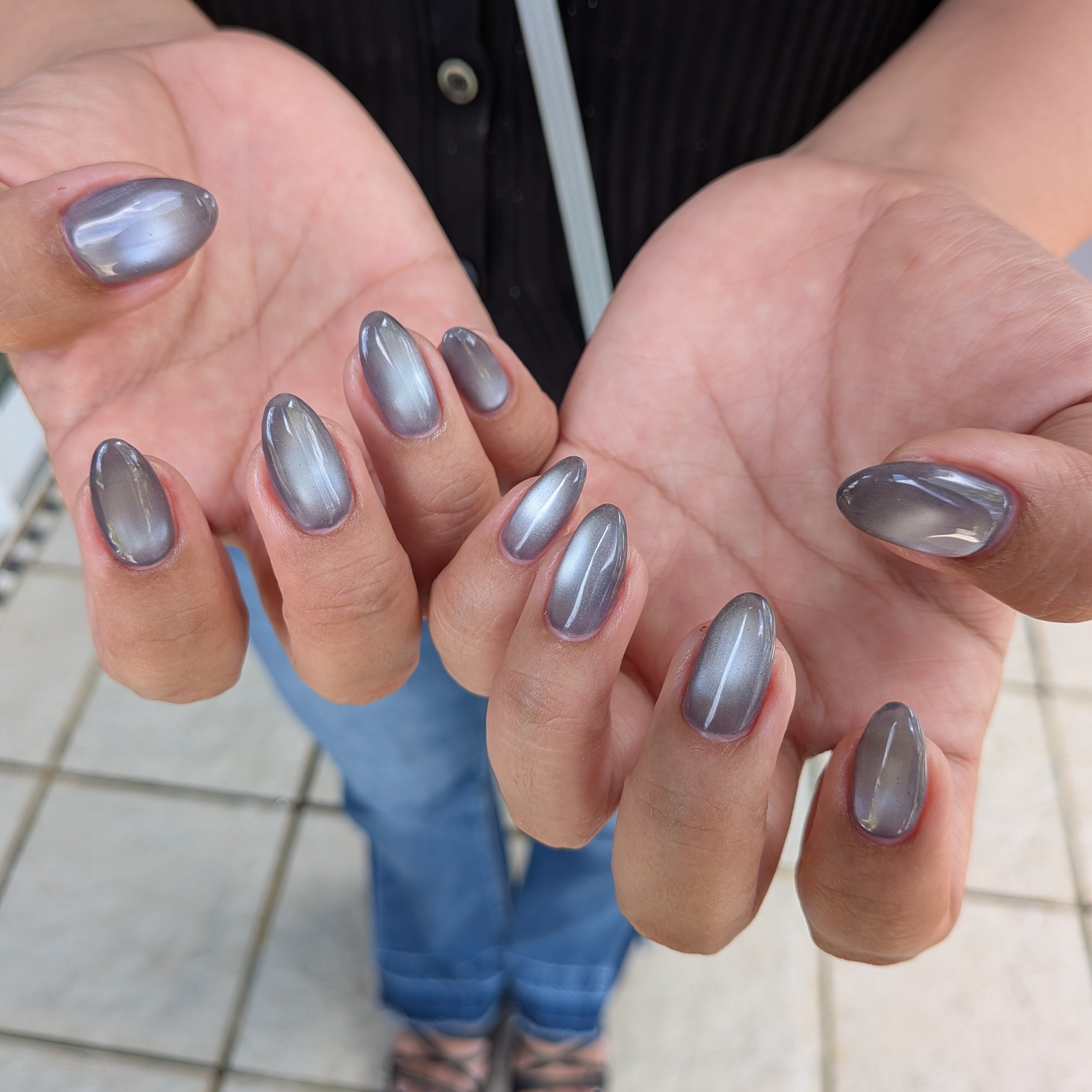 lis.___nail