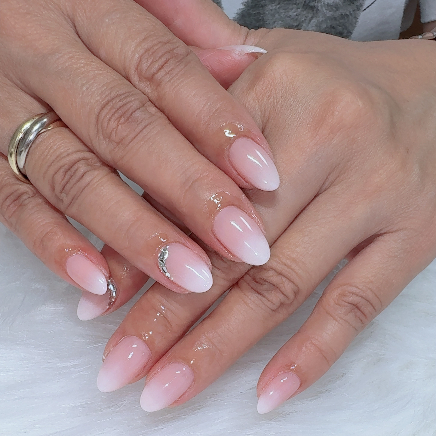 liux_nail