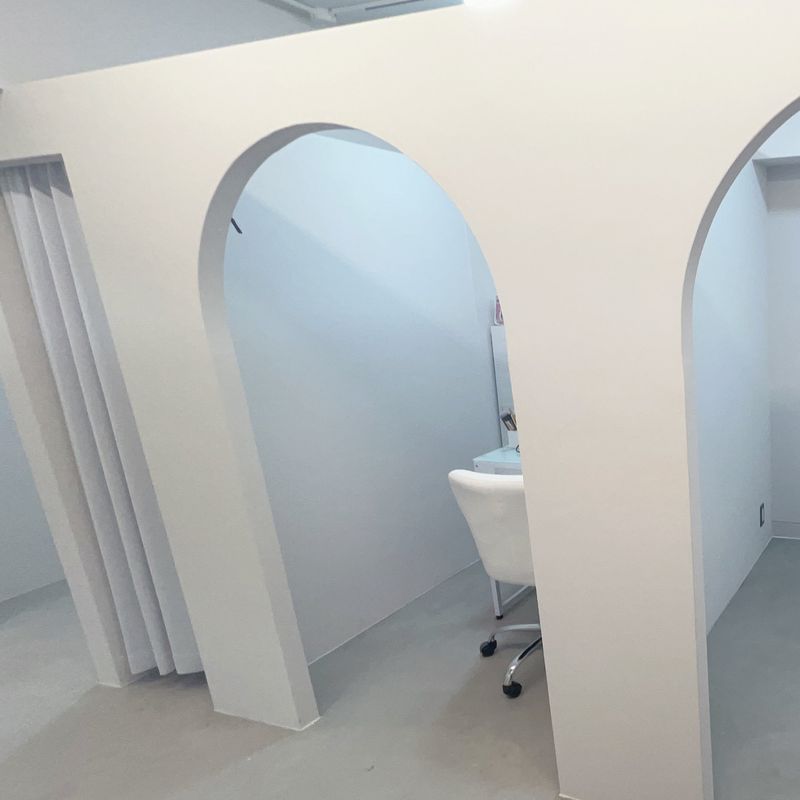 M nailroom