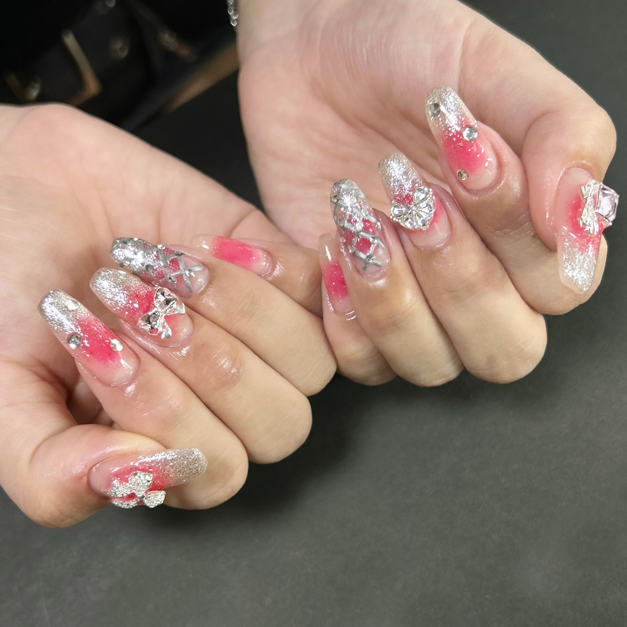 Luna___nails