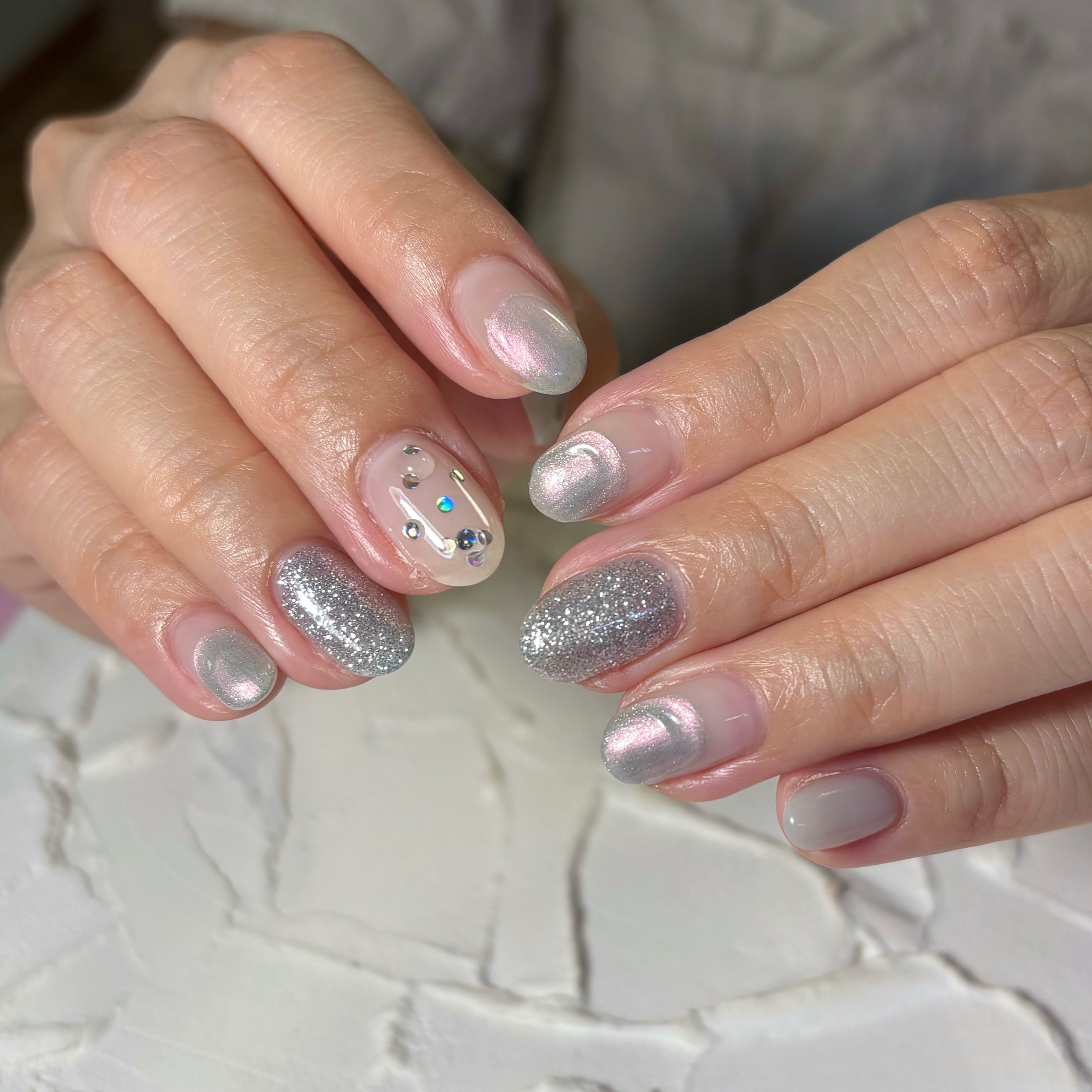 Lofi_nails