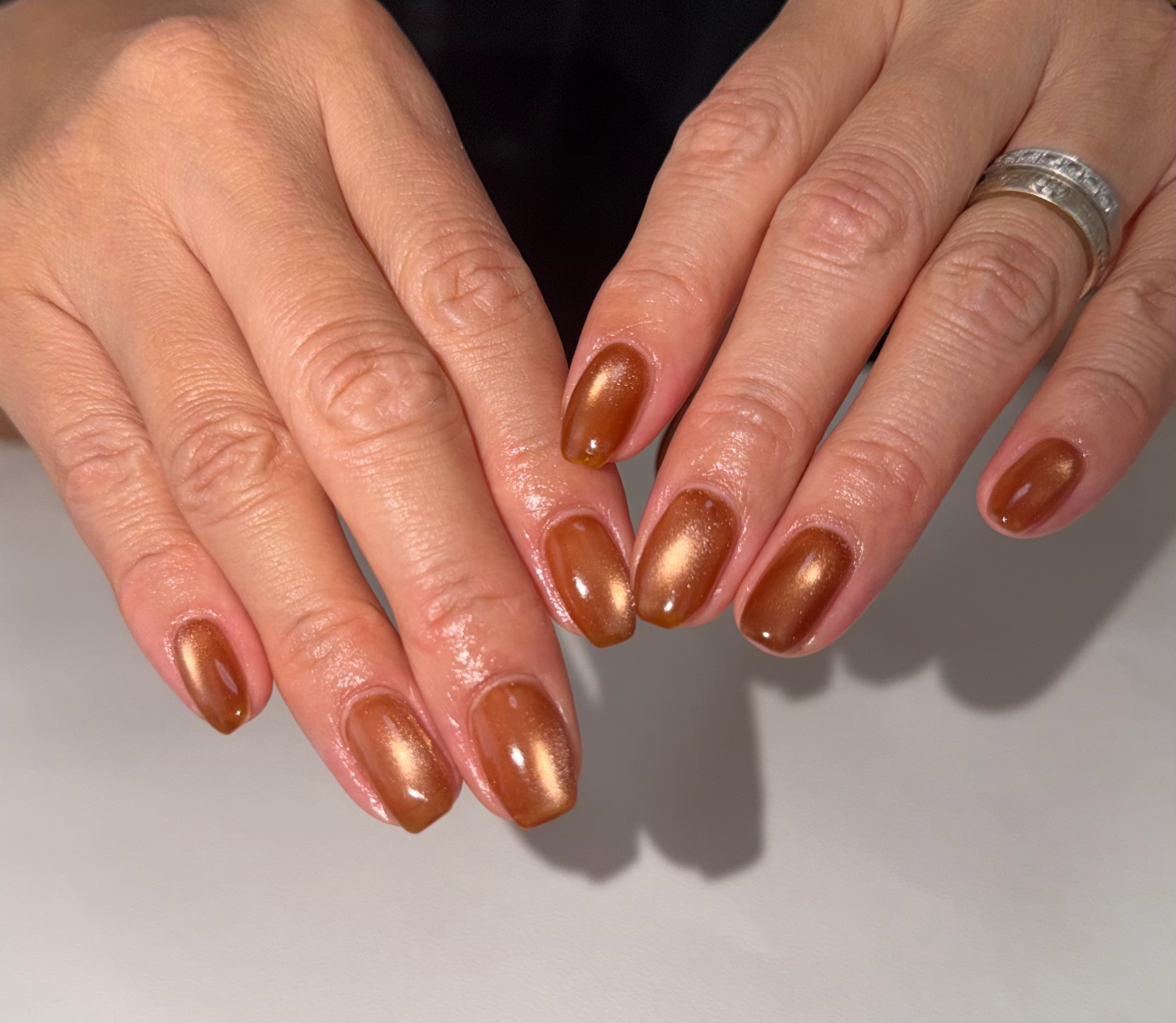 Nail__Lino