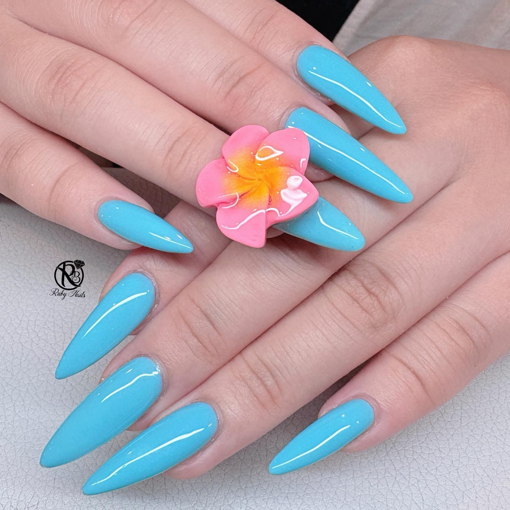 Myo_Ruby_nail