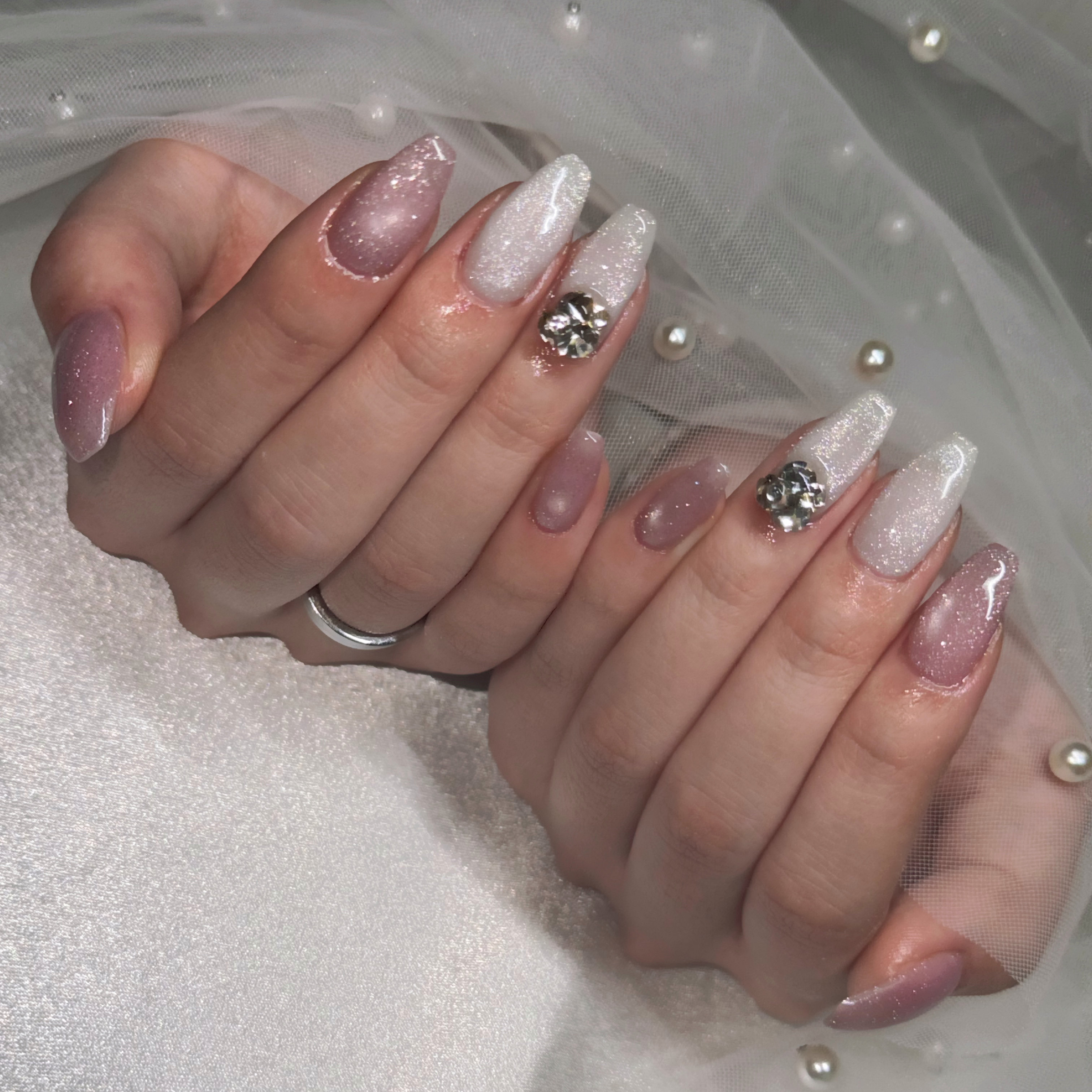 Anela_nail.