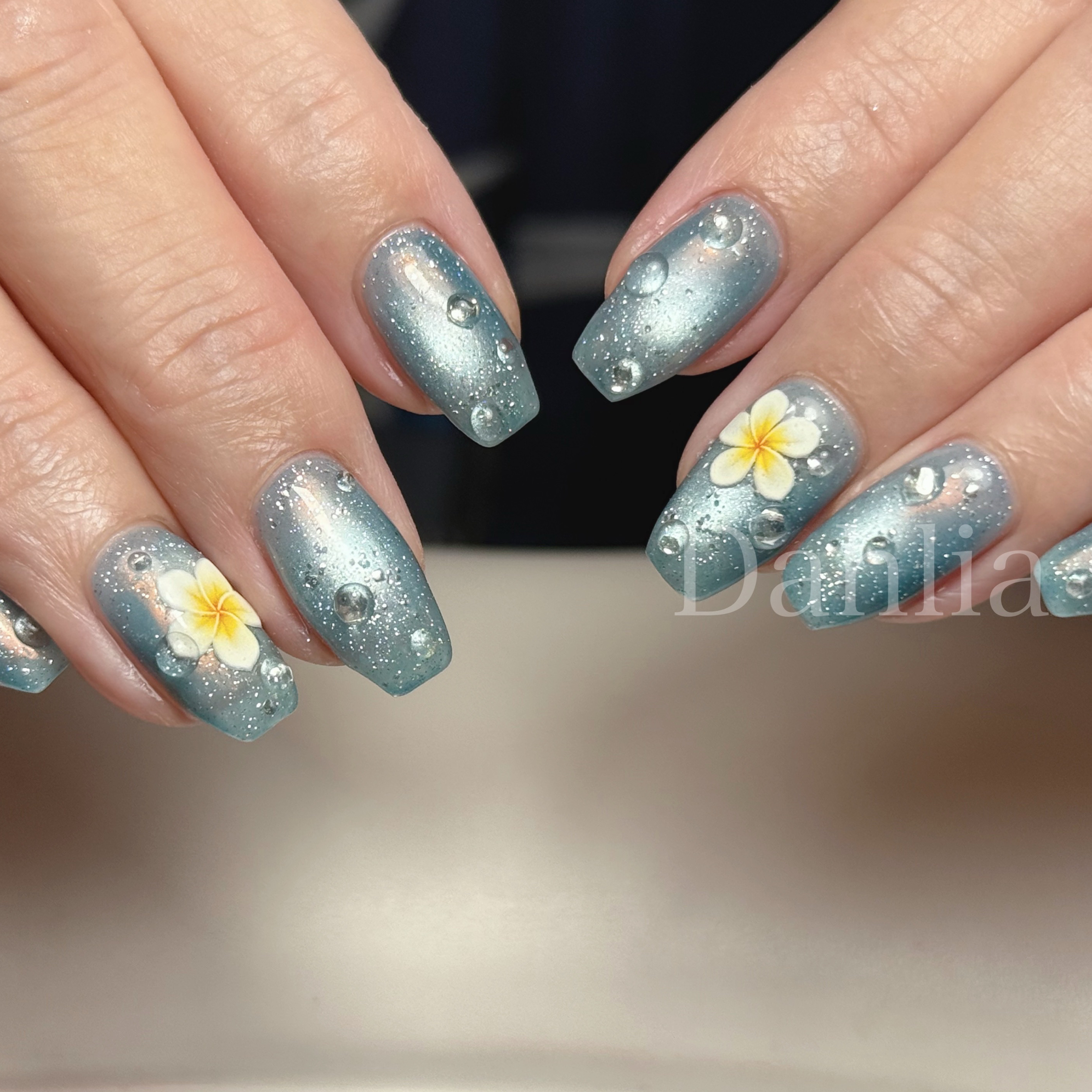 Dahlia_nail.