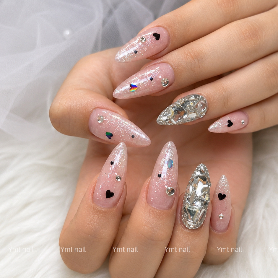 Bara_Nails