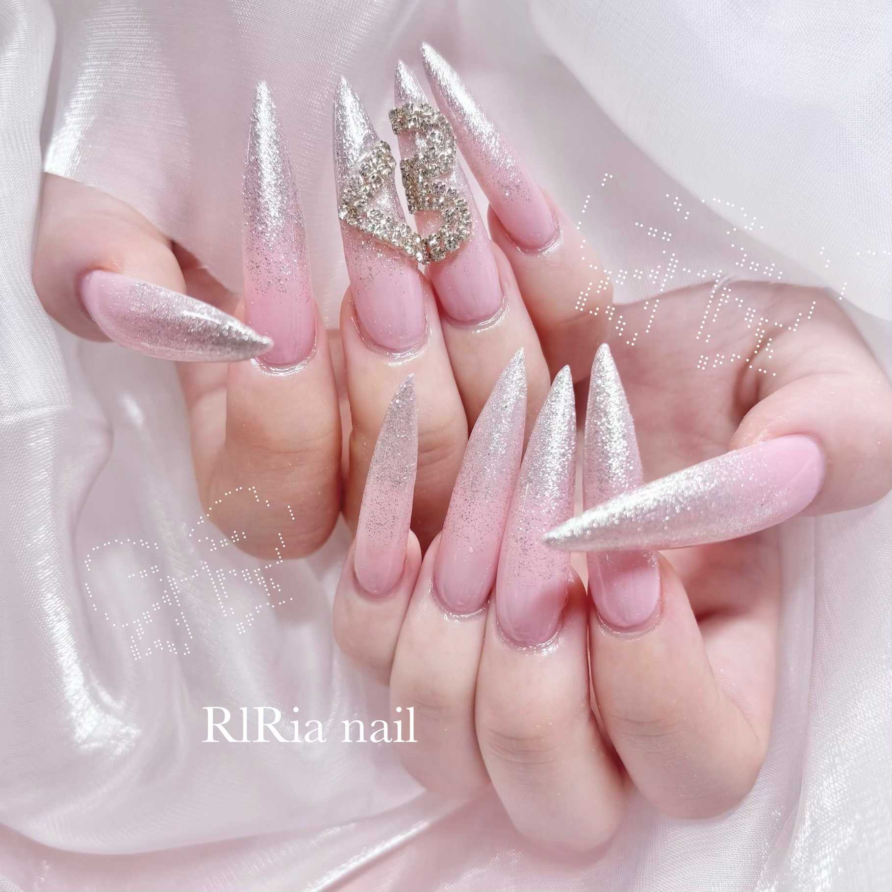 RIRia_nail