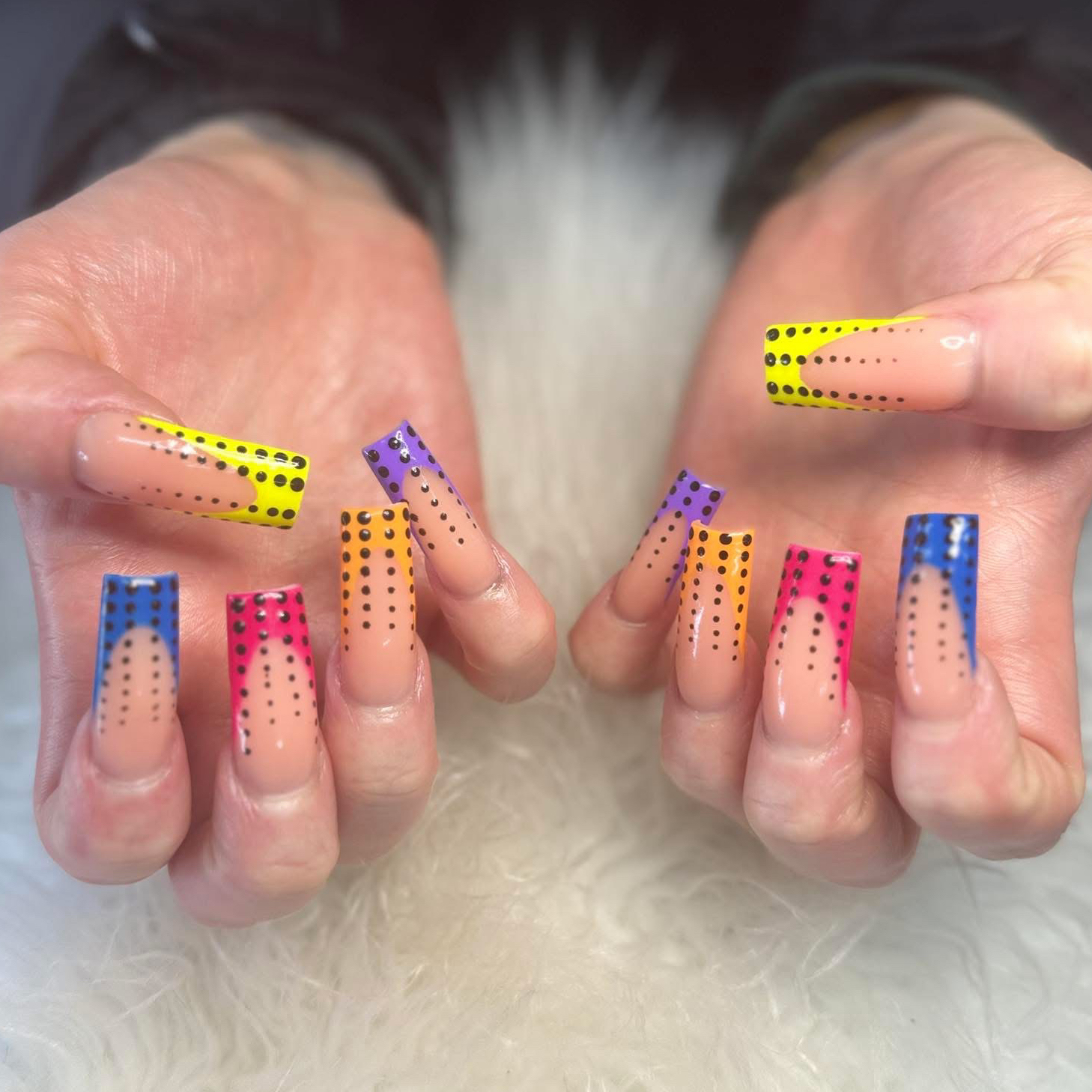 RosyBeautySalon