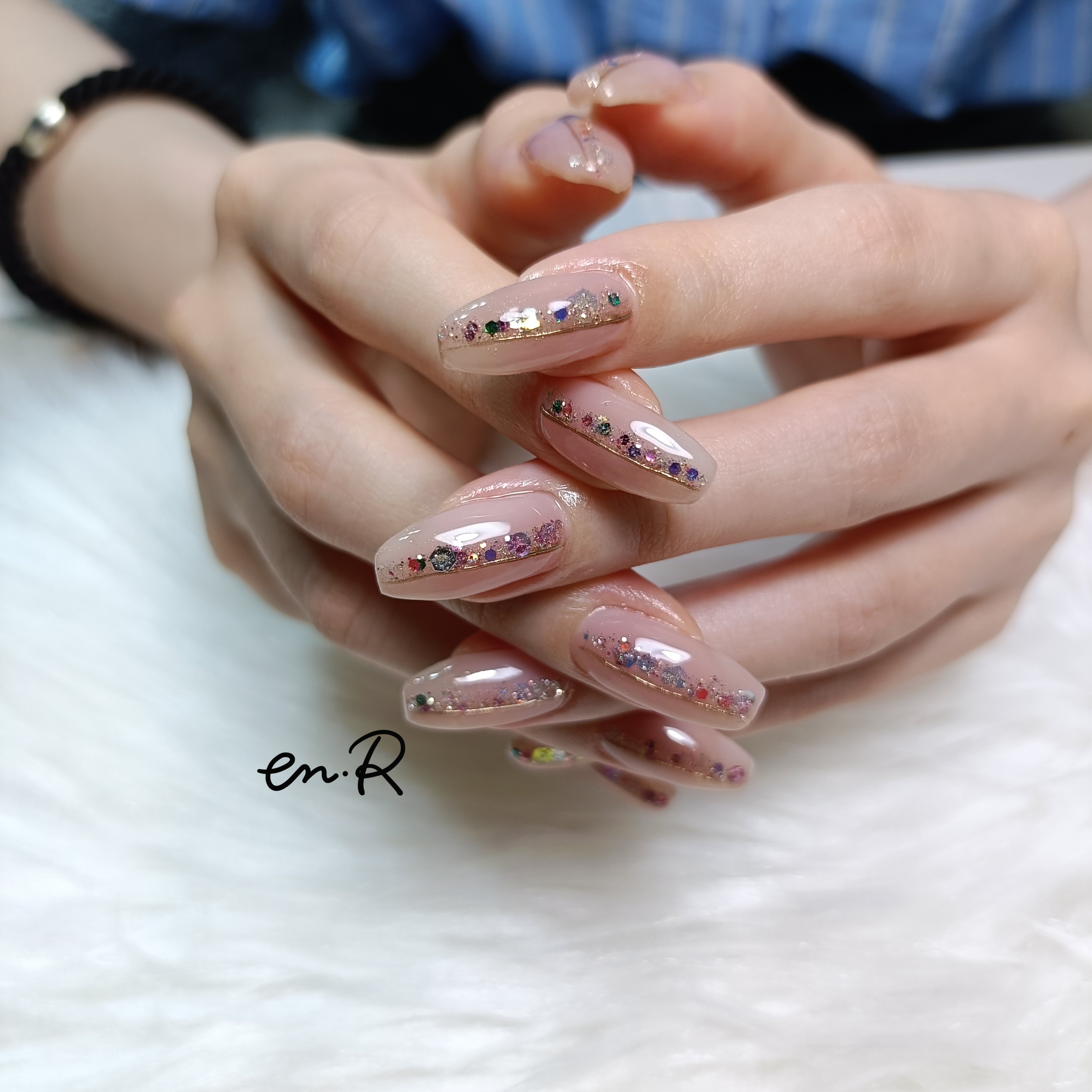 en.R_nail_anko