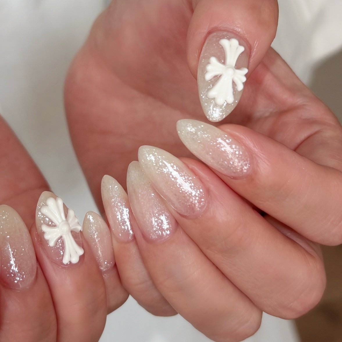 flore__nail