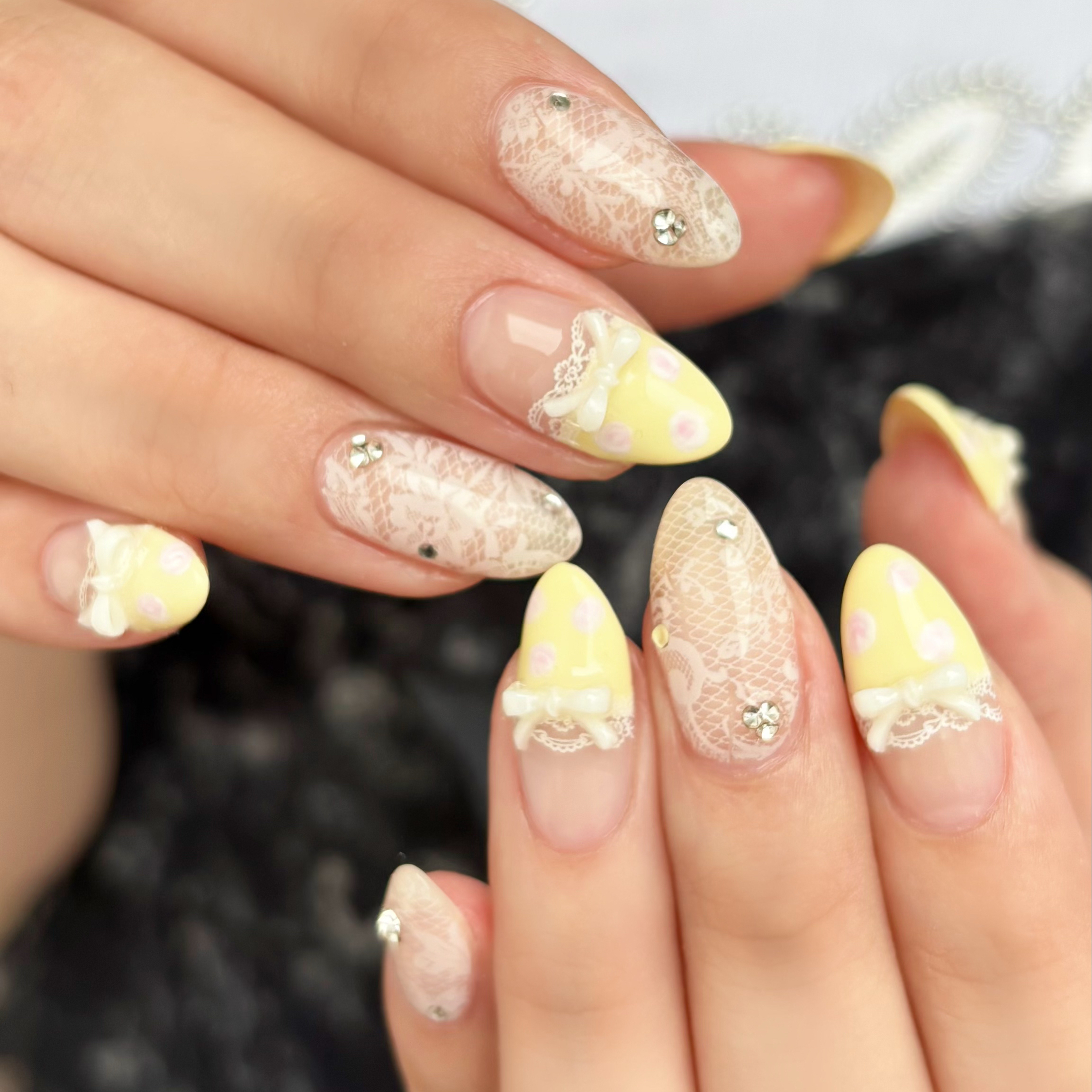 flore__nail